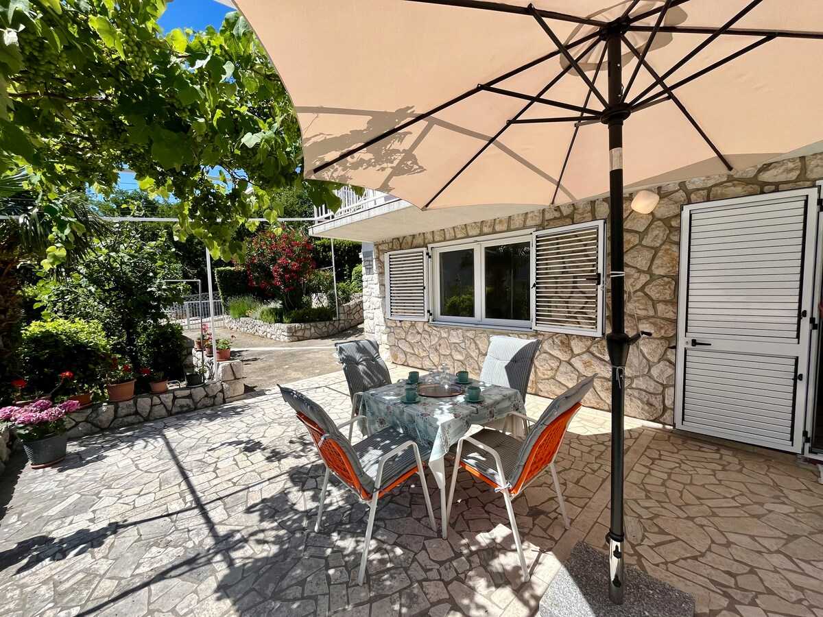 Apartman Mona 2