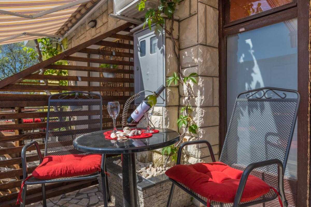 Studio apartman Buki