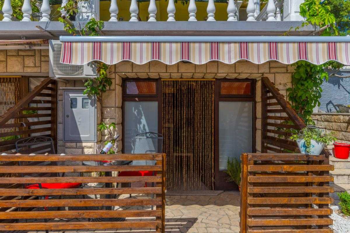 Studio apartman Buki