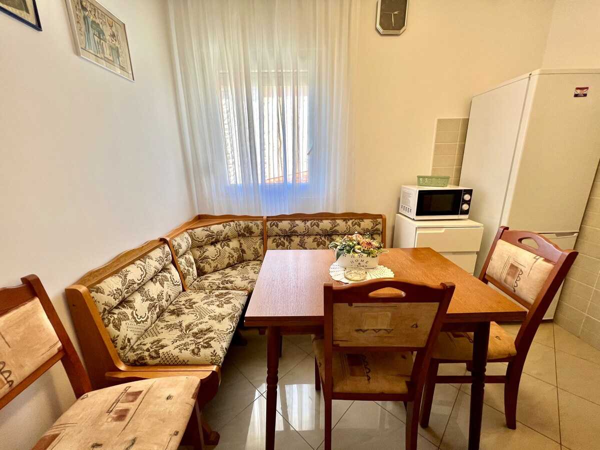 Apartment Mare 3