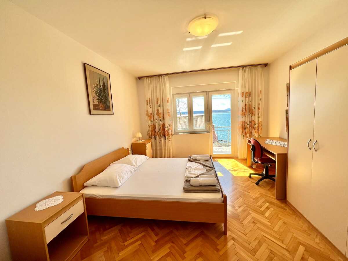 Apartment Mare 3