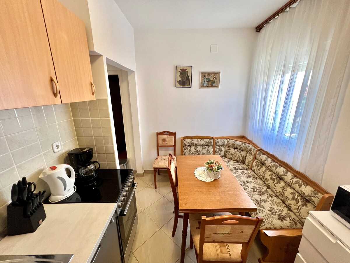 Apartment Mare 3