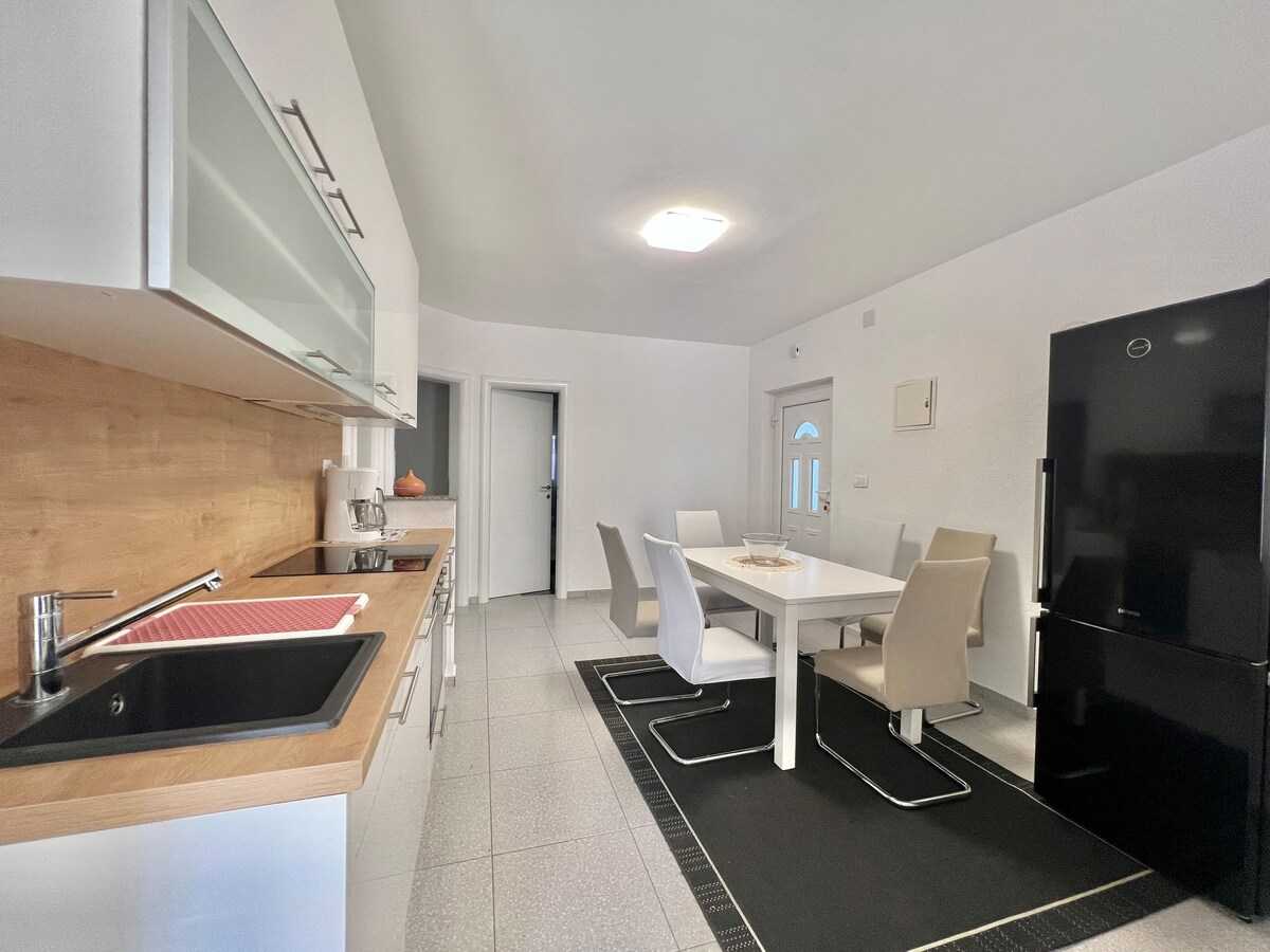 Apartment Ana 1