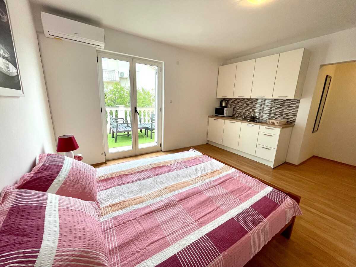 Studio apartman Julie 4
