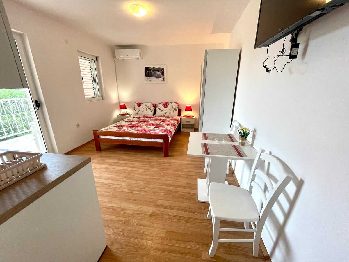 Studio apartman Julie 6