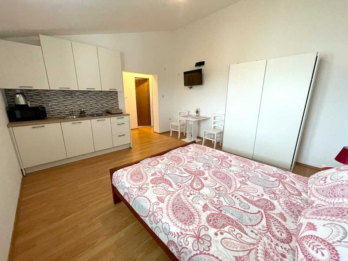 Studio apartman Julie 8