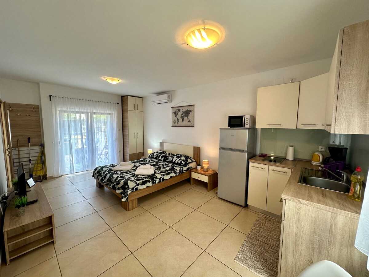 Studio apartman Easy