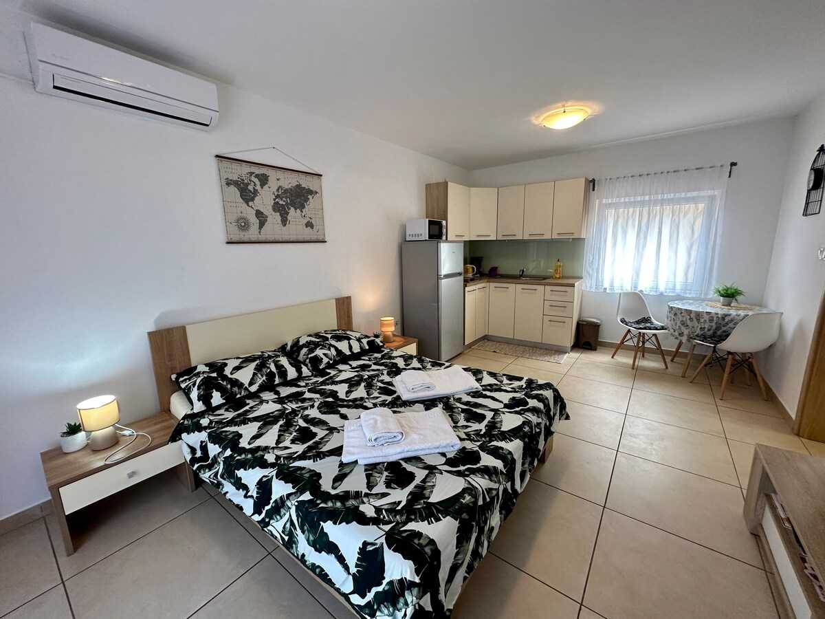 Studio apartman Easy
