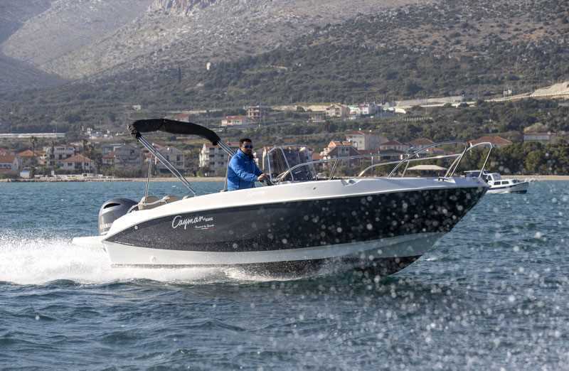 Cayman 585 open