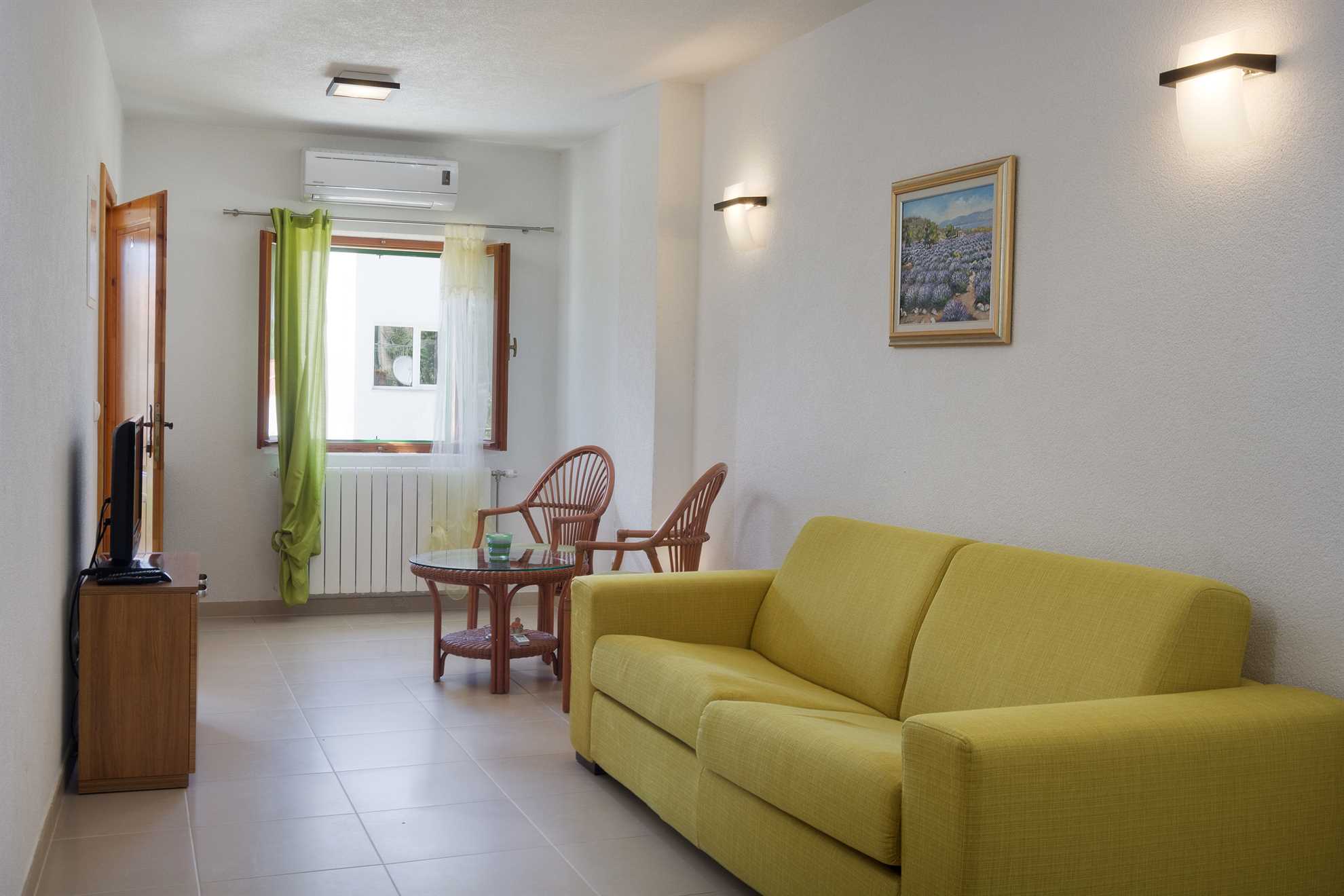 Modern Center Apartment