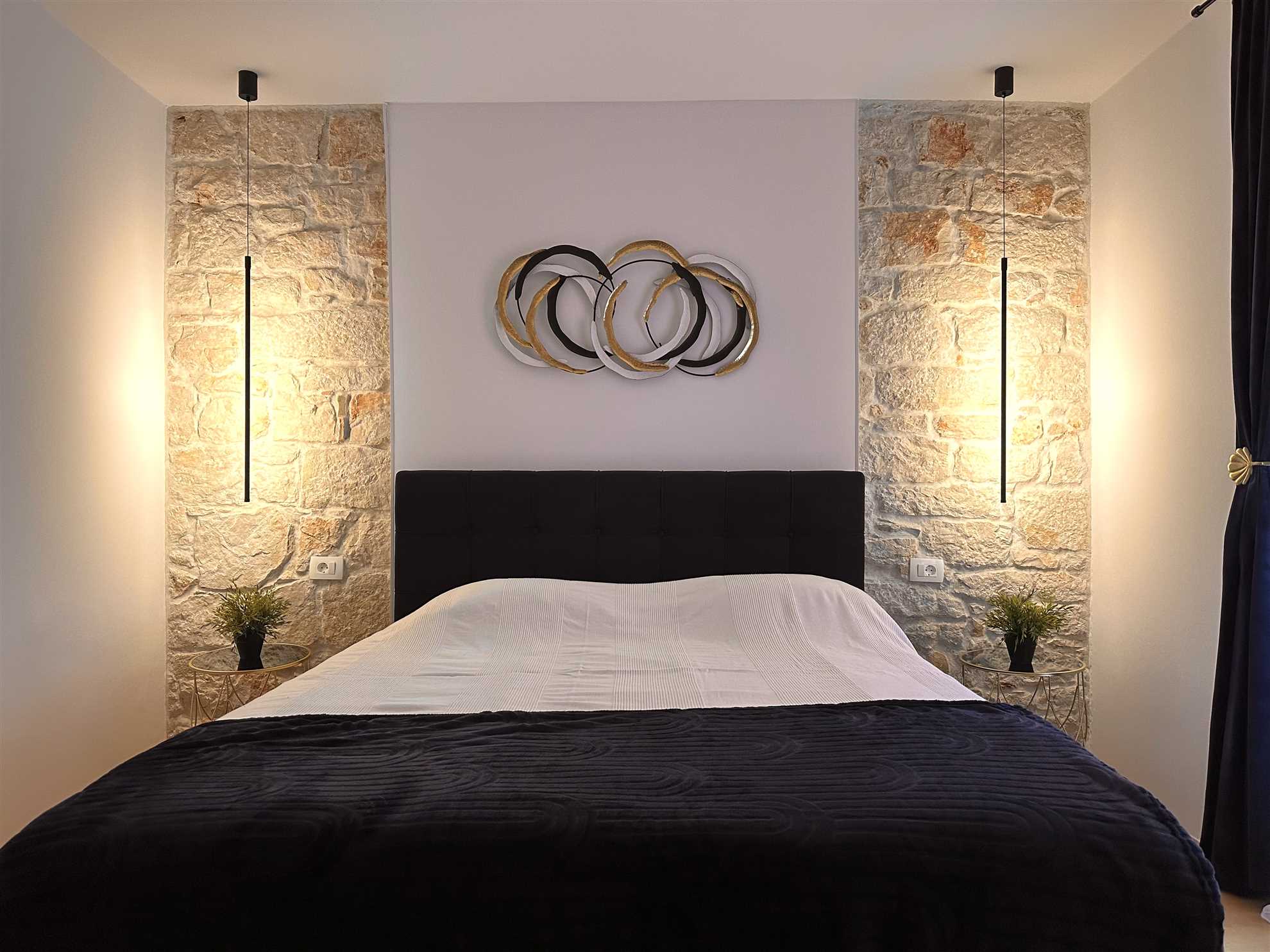 ERIN - One Bedroom Apartment