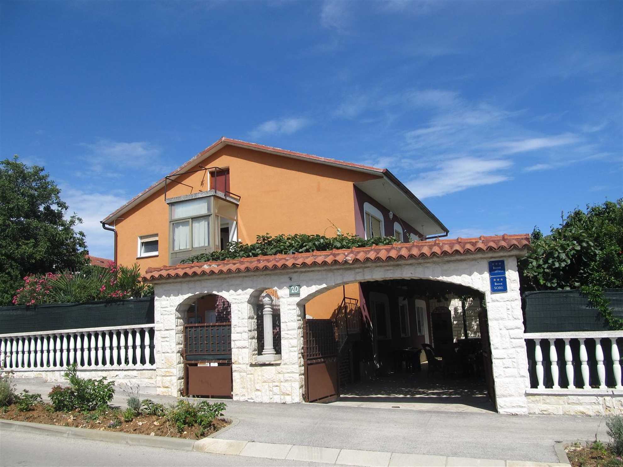 Apartment Ana
