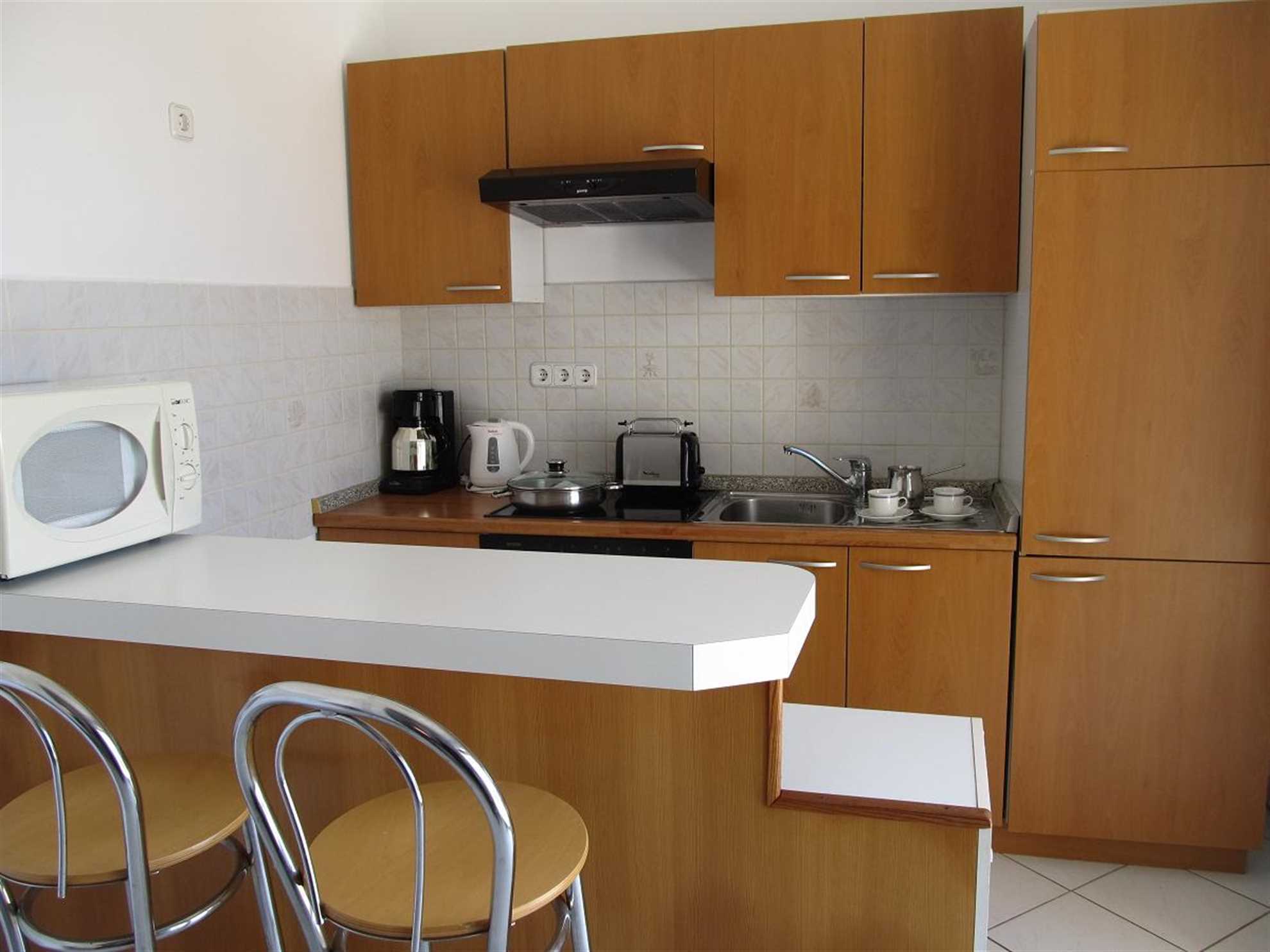 Apartman u Banjolama, pogodan za obitelji, pogled na more, klima uređaj, WiFi, roštilj, do 5 osoba