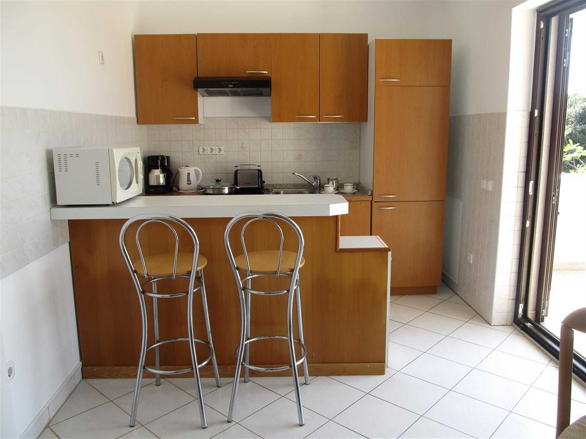 Apartman u Banjolama, pogodan za obitelji, pogled na more, klima uređaj, WiFi, roštilj, do 5 osoba