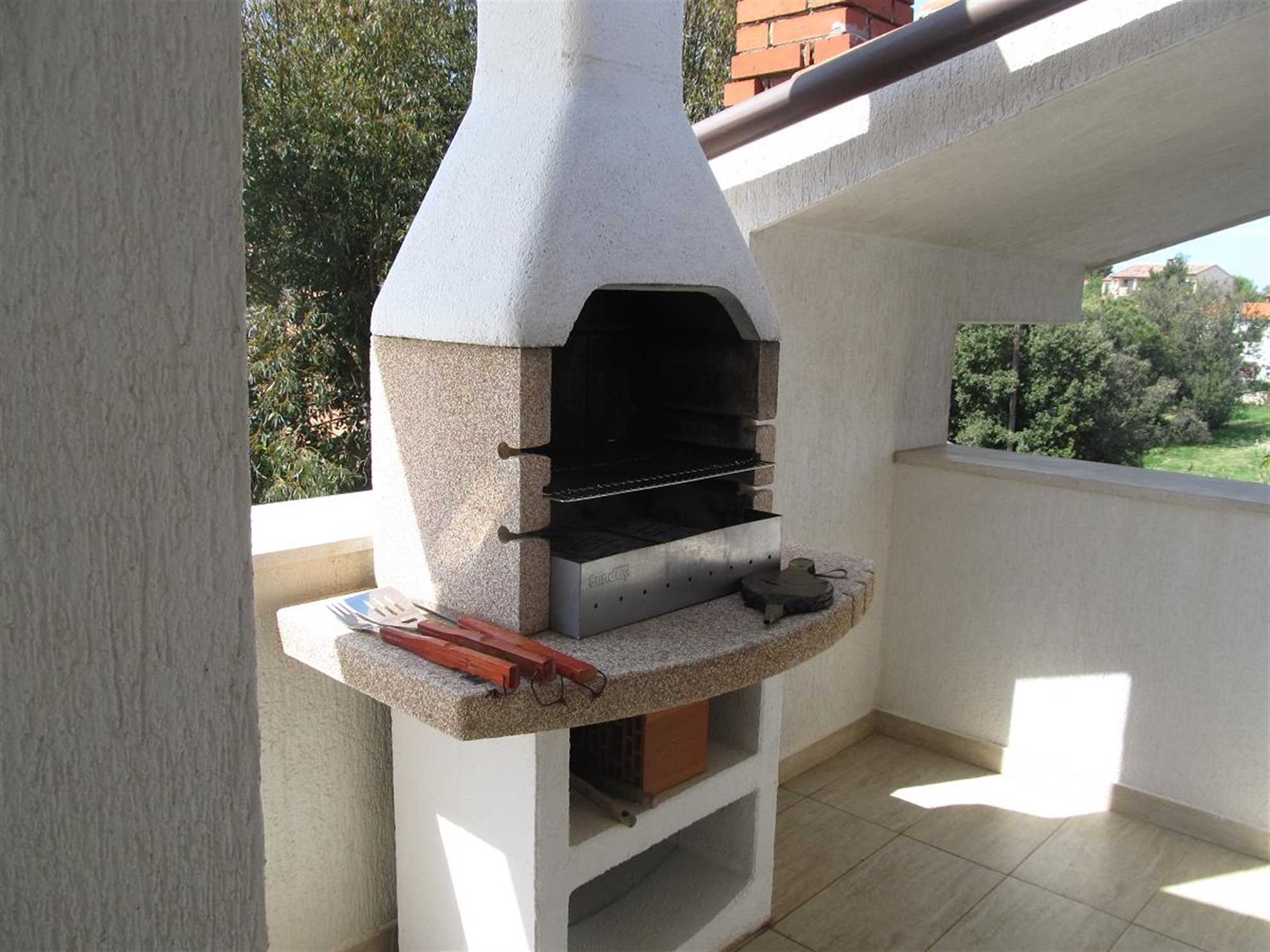 Apartman u Banjolama, pogodan za obitelji, pogled na more, klima uređaj, WiFi, roštilj, do 5 osoba