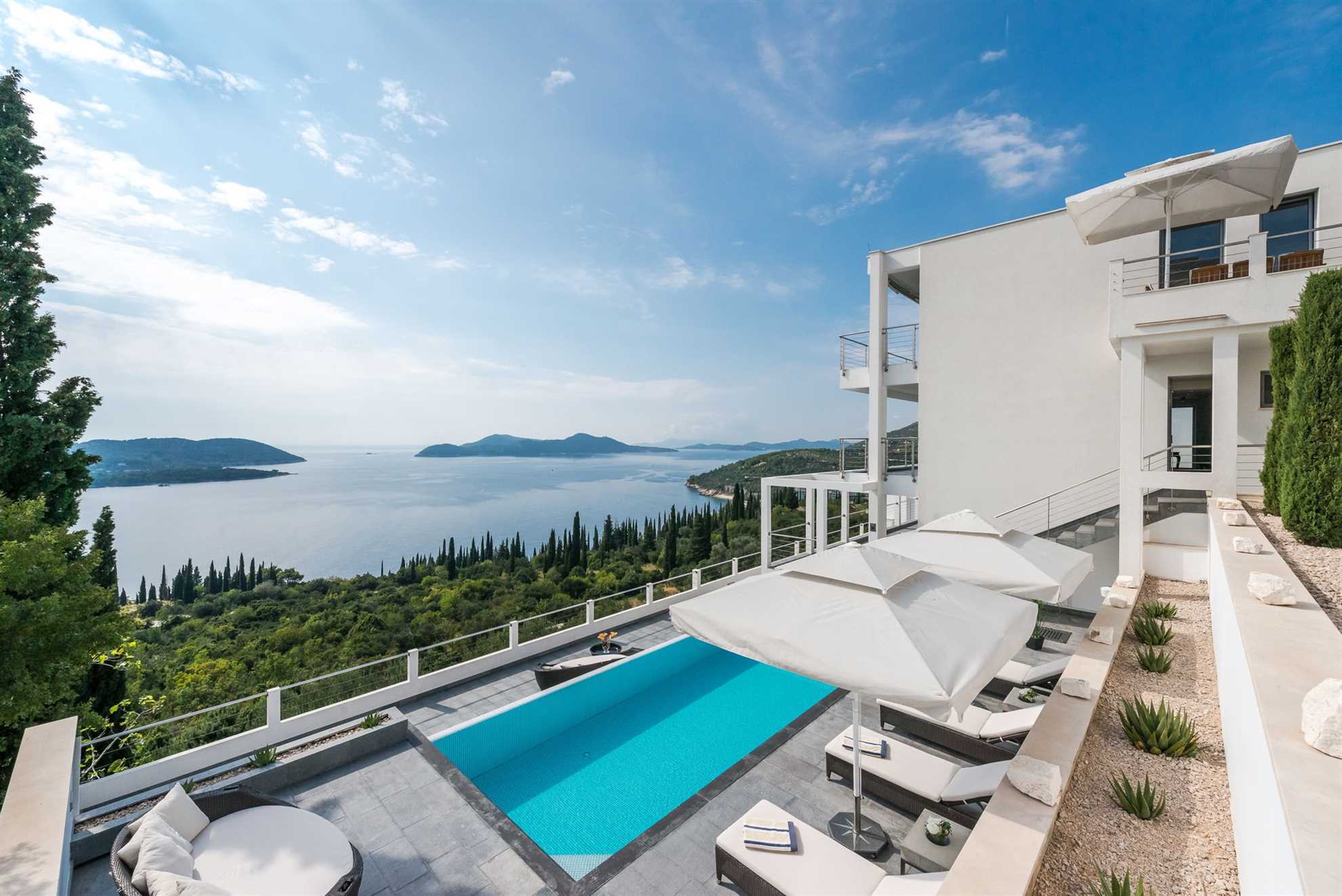 Image of Luxury Villa Palace of Dreams with Swimming Pool