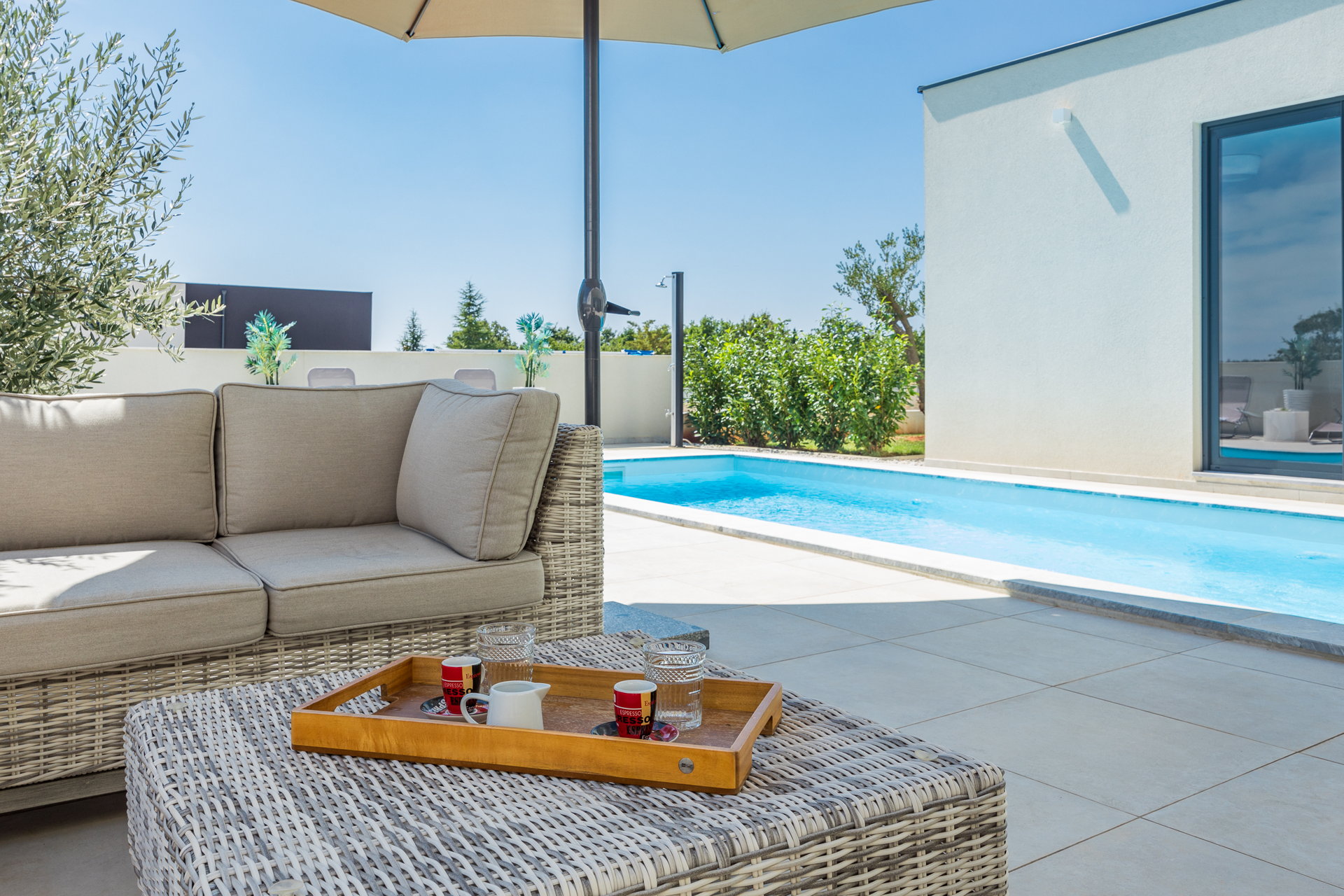Villa Bella Bianca with Pool