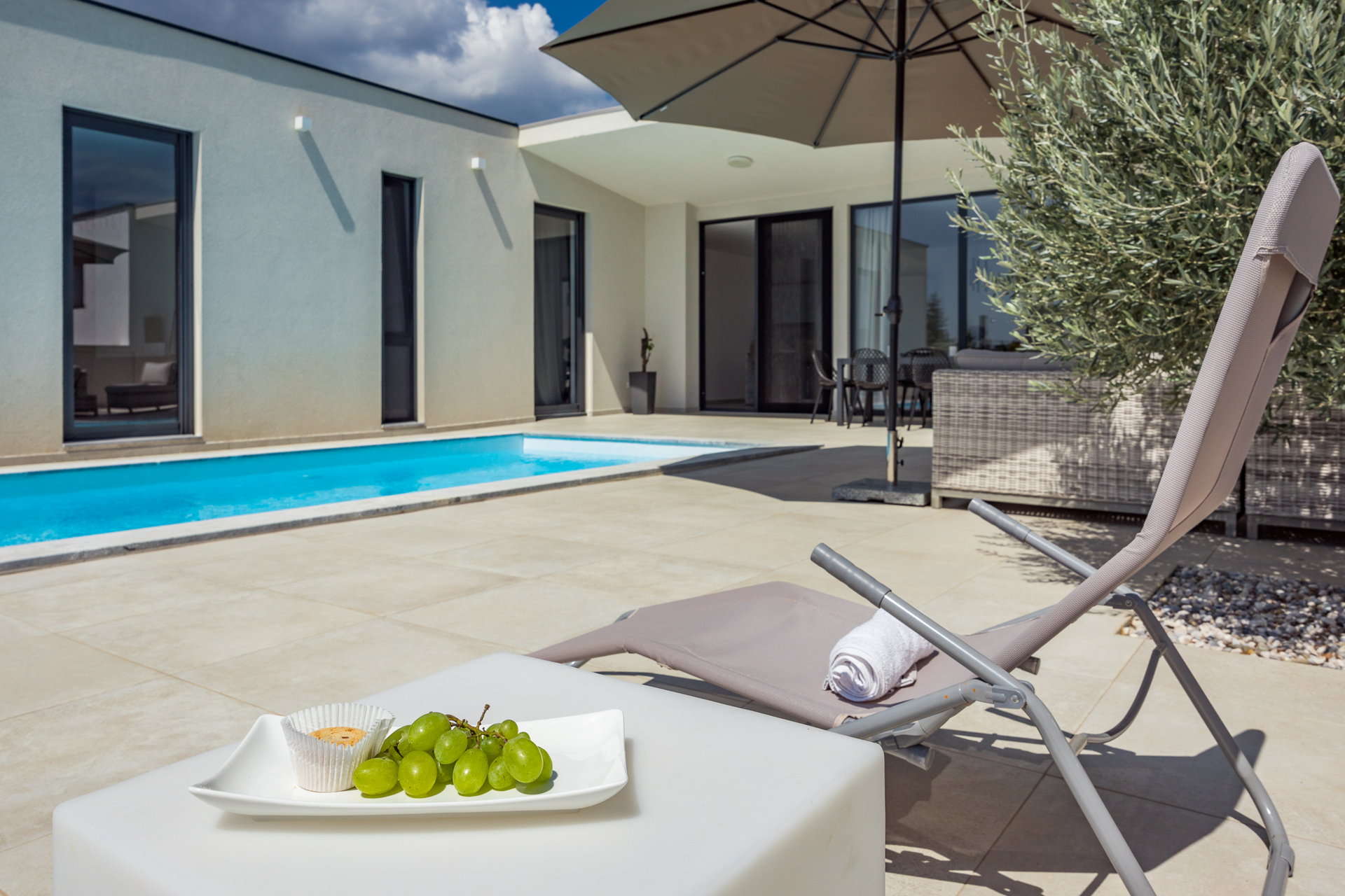 Villa Bella Bianca with Pool
