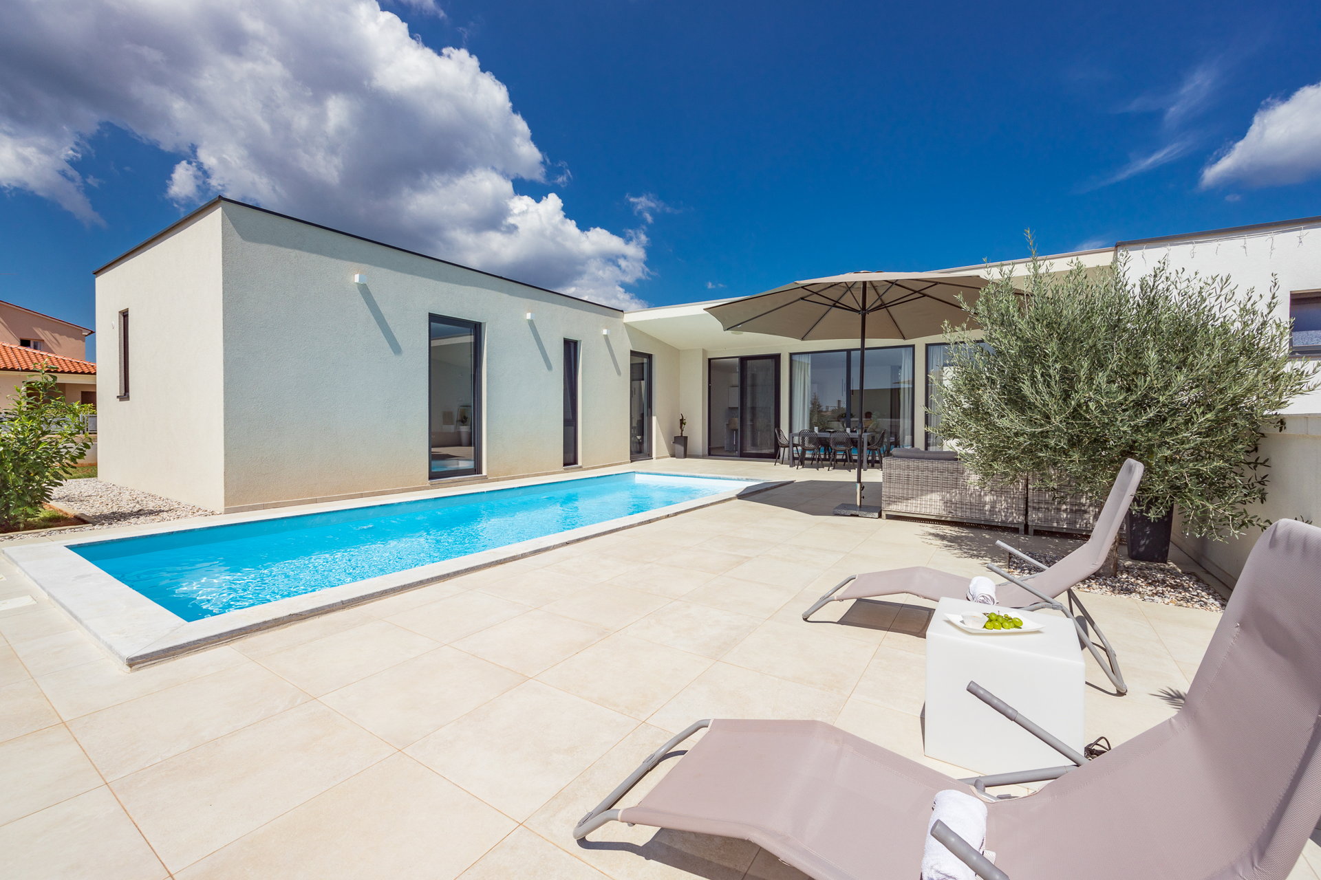Villa Bella Bianca with Pool