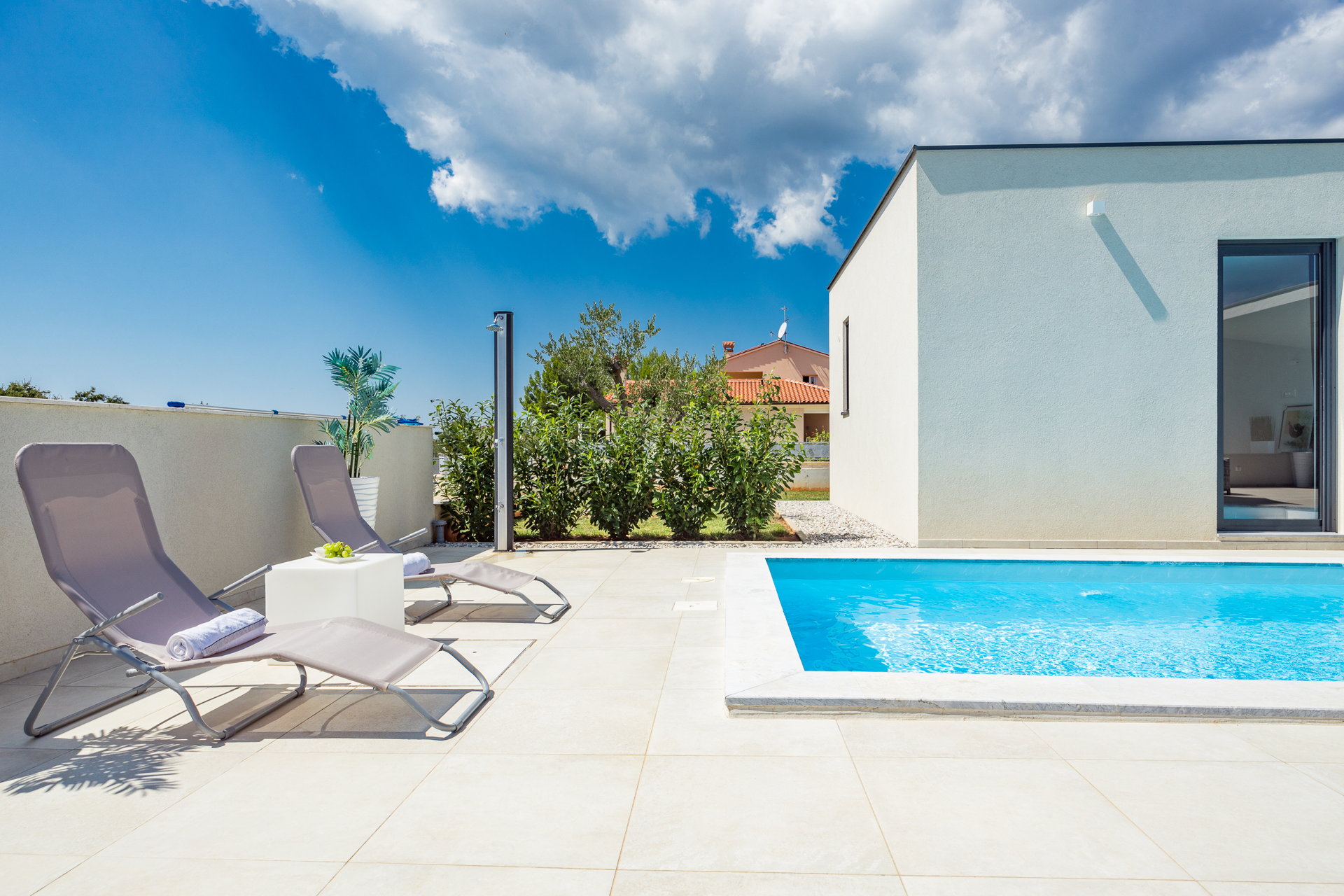 Villa Bella Bianca with Pool