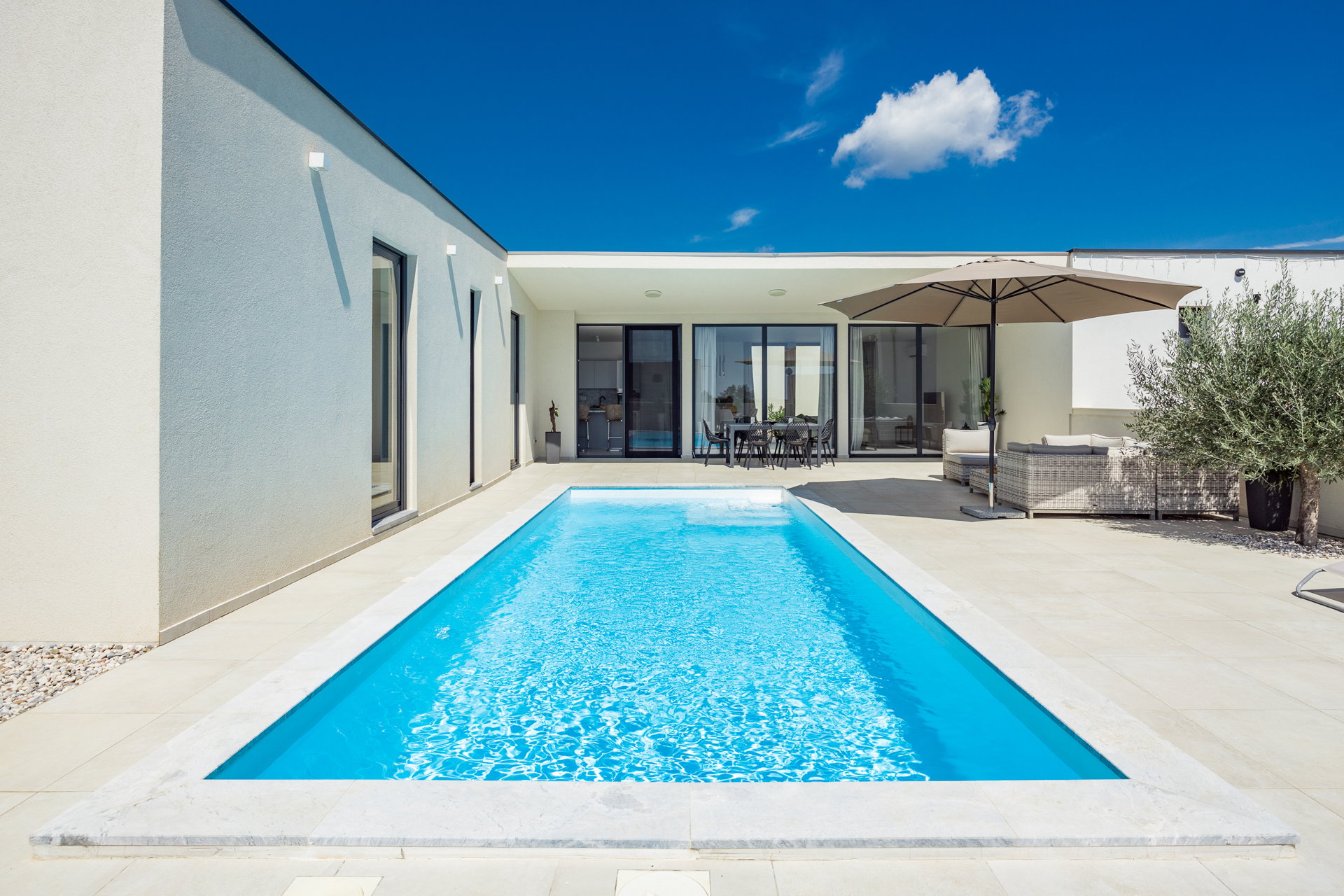 Villa Bella Bianca with Pool