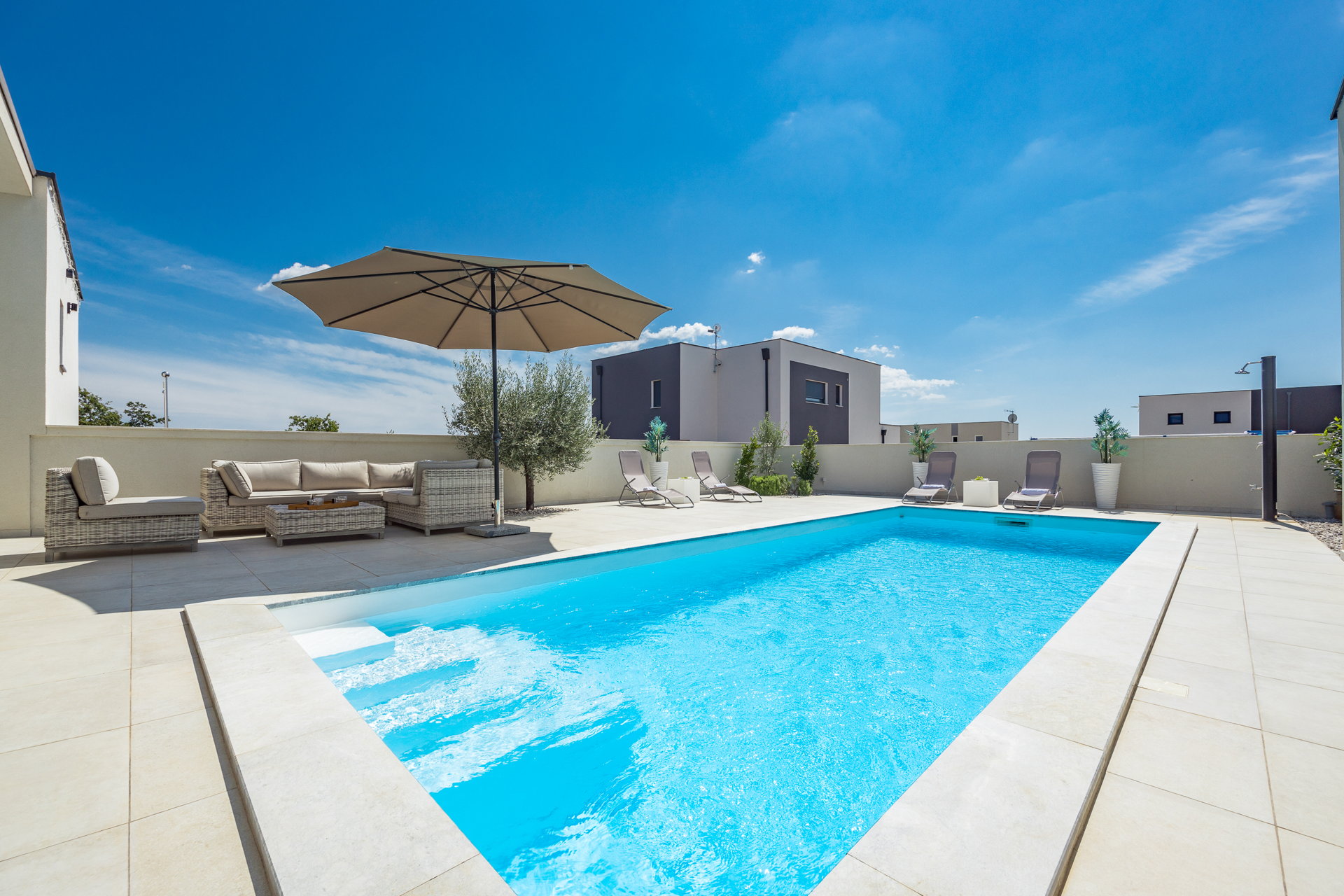 Villa Bella Bianca with Pool