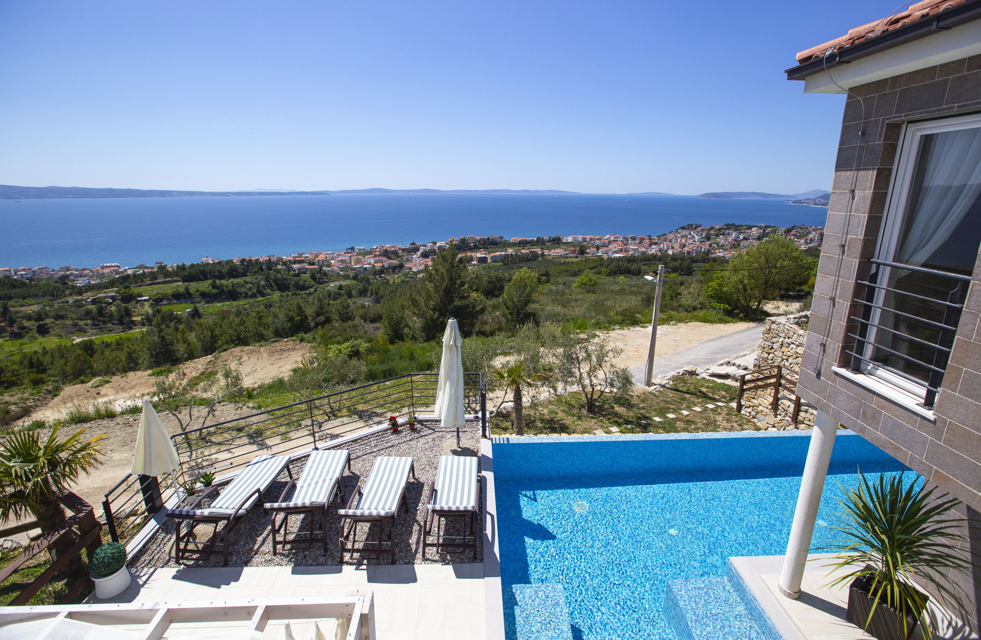 Luxury Villa White Velvet with Pool