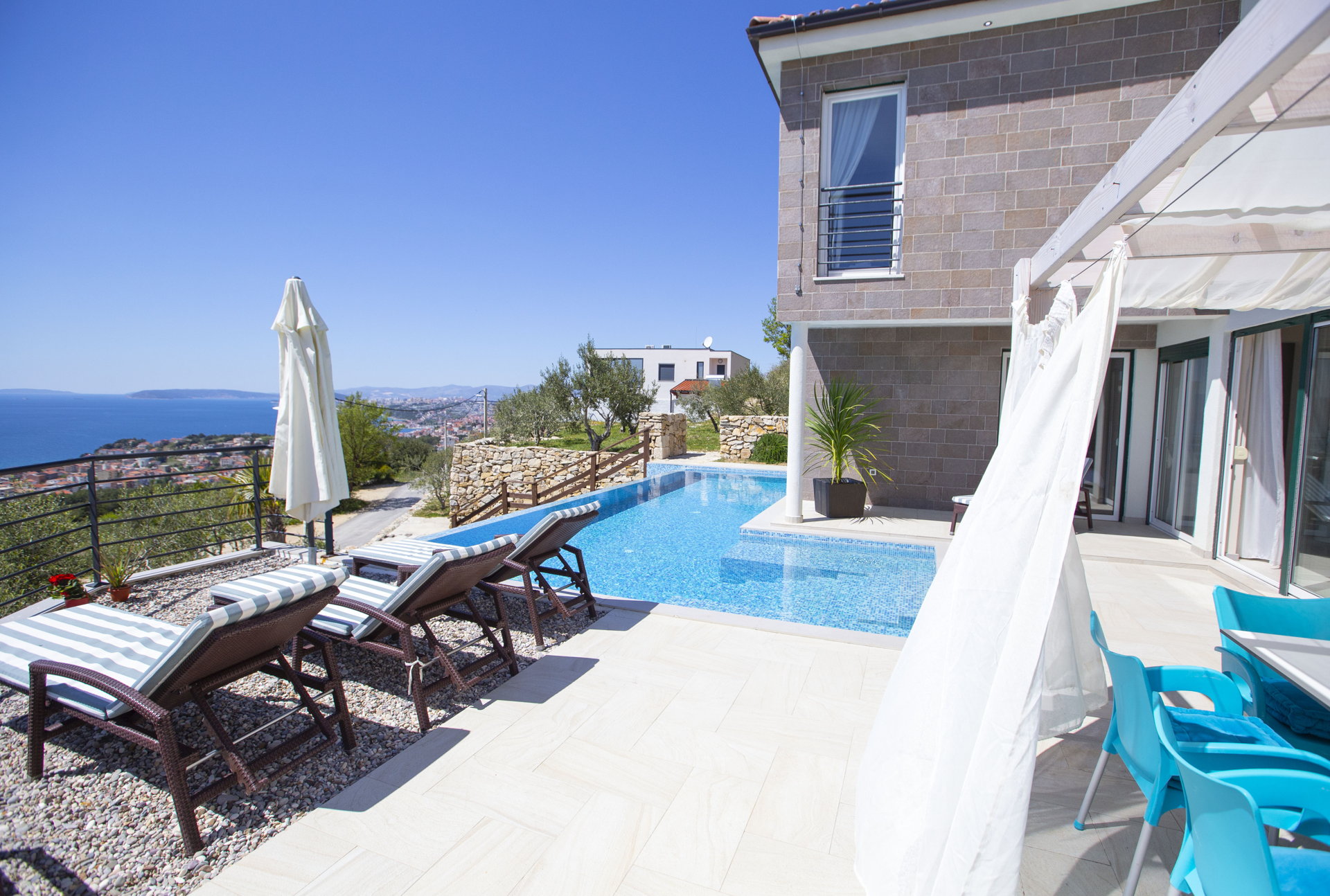Luxury Villa White Velvet with Pool