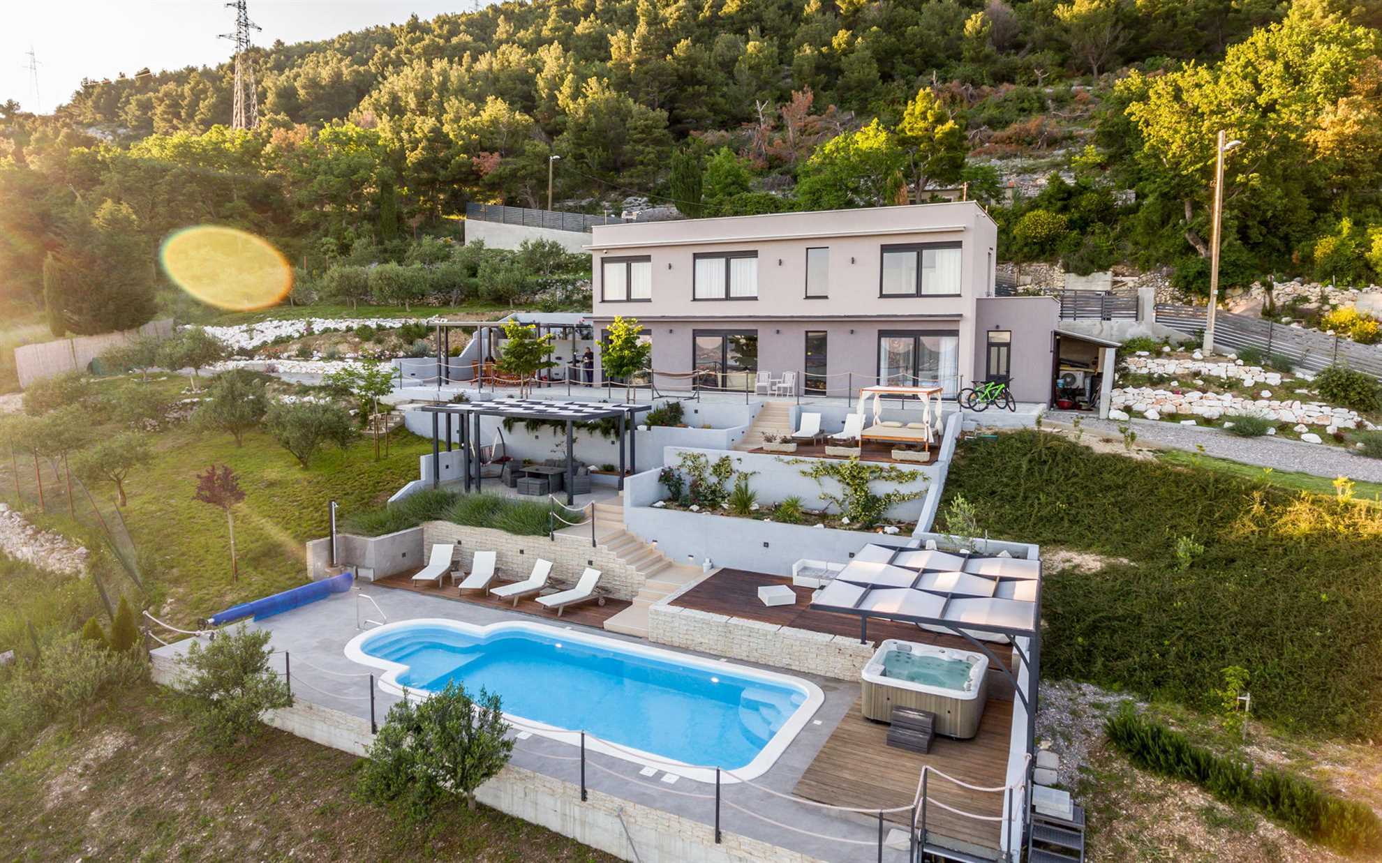 Luxury Villa Grand View with Swimming Pool