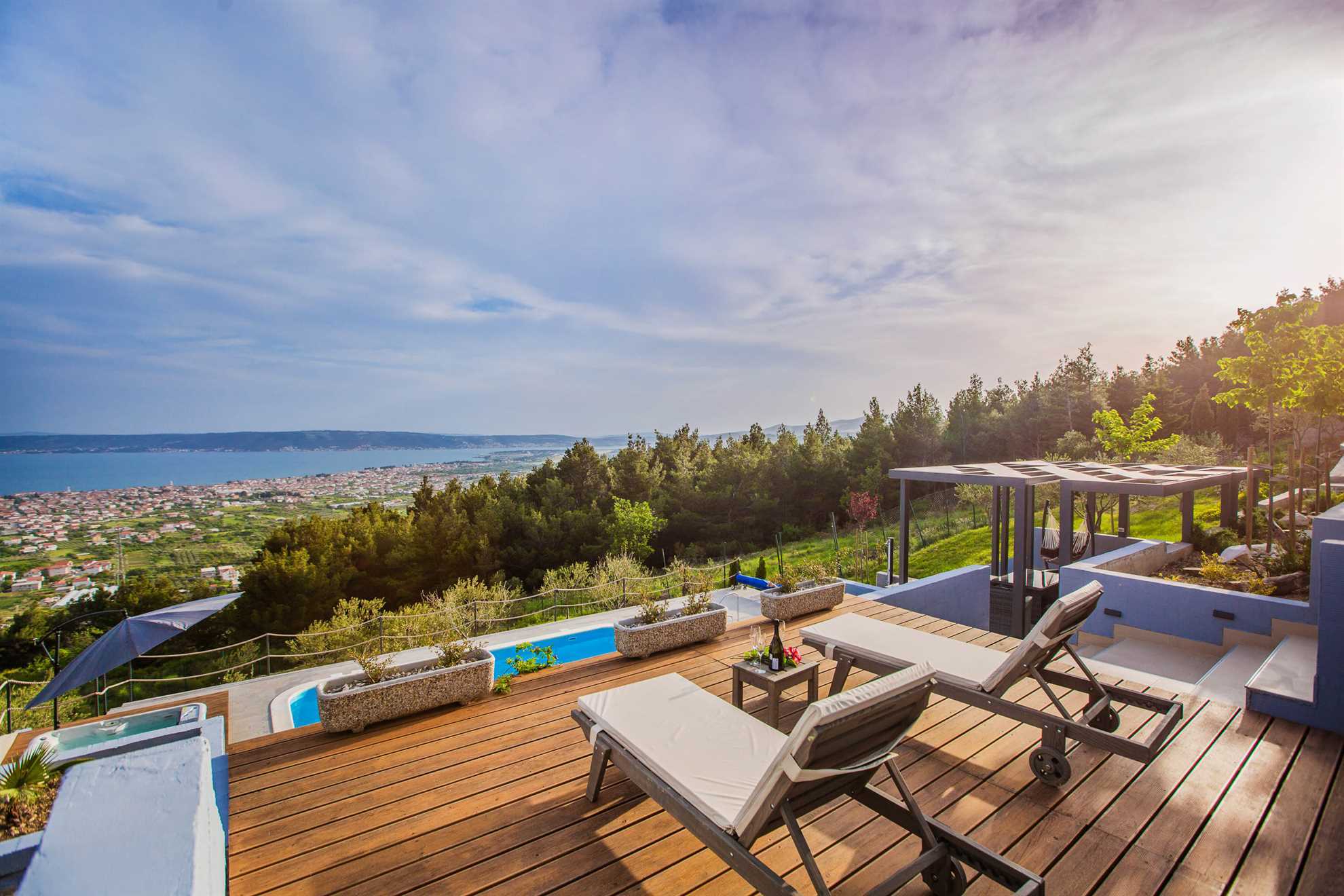 Luxury Villa Grand View with Swimming Pool