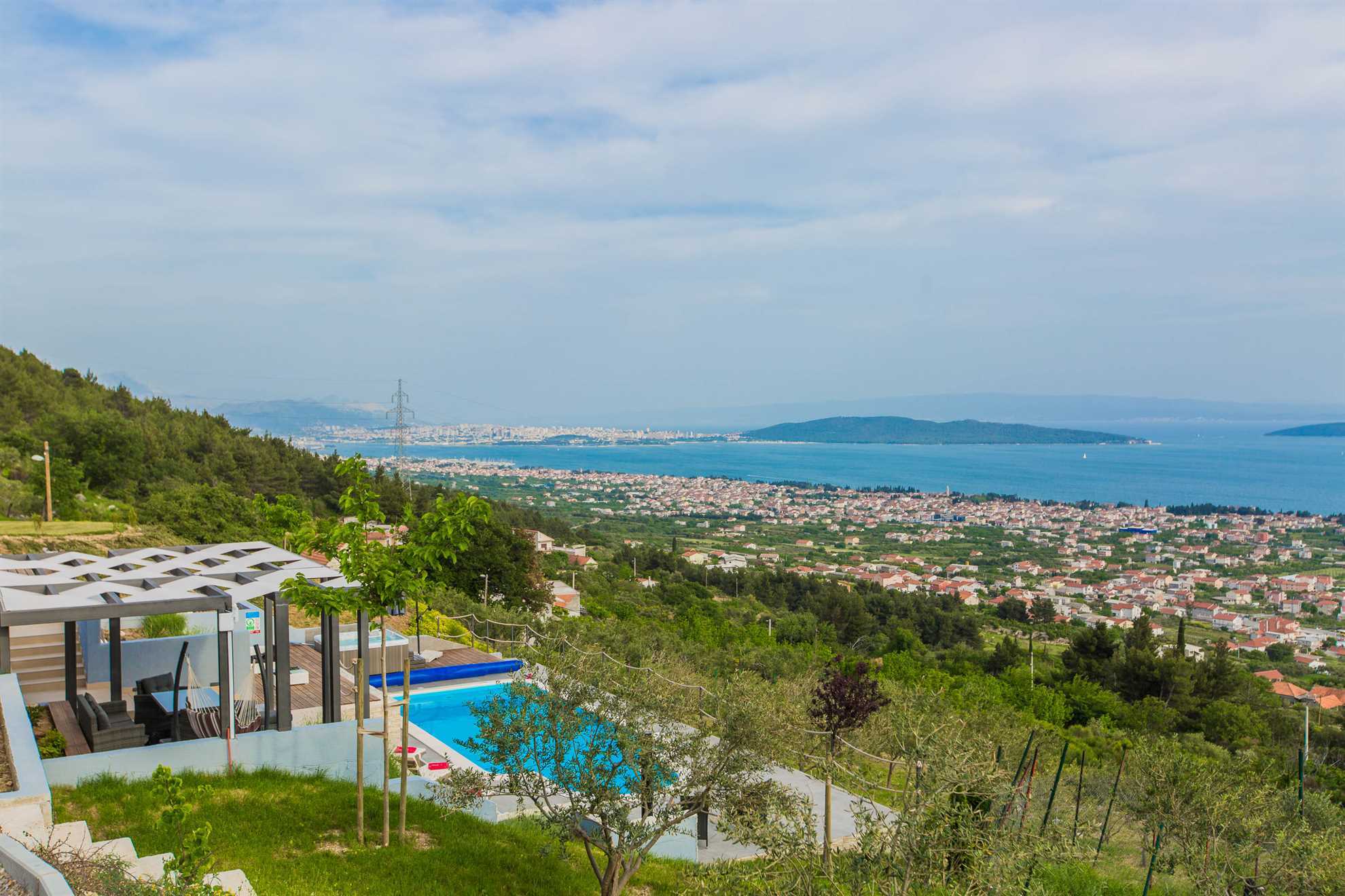 Luxury Villa Grand View with Swimming Pool