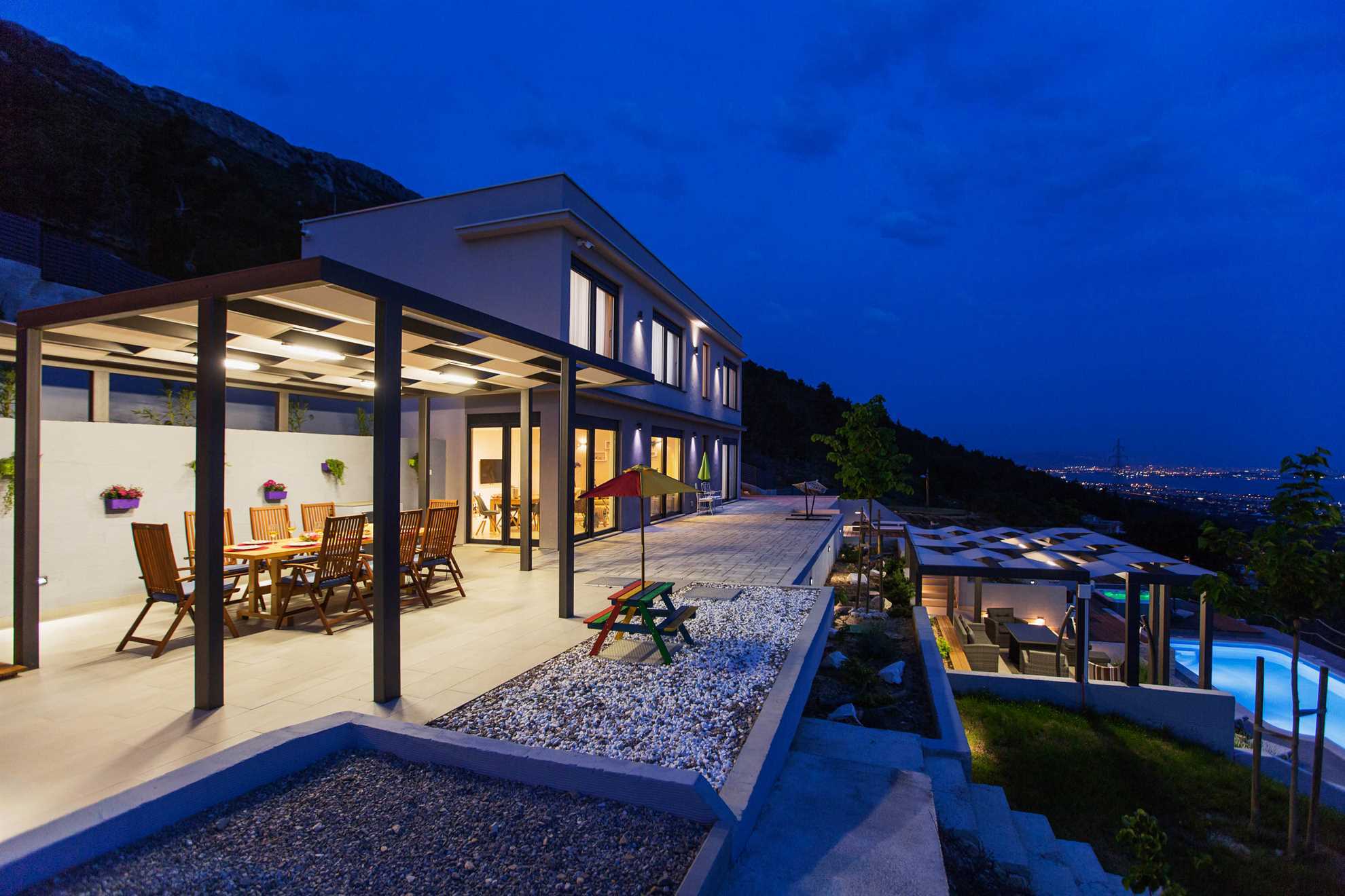 Luxury Villa Grand View with Swimming Pool