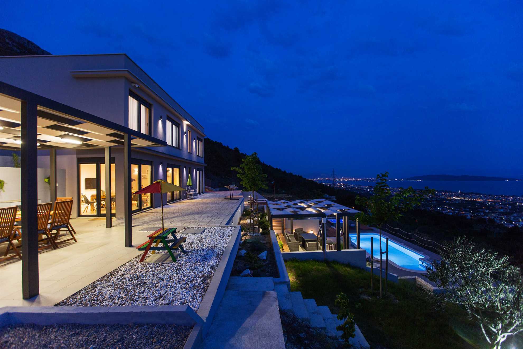 Luxury Villa Grand View with Swimming Pool