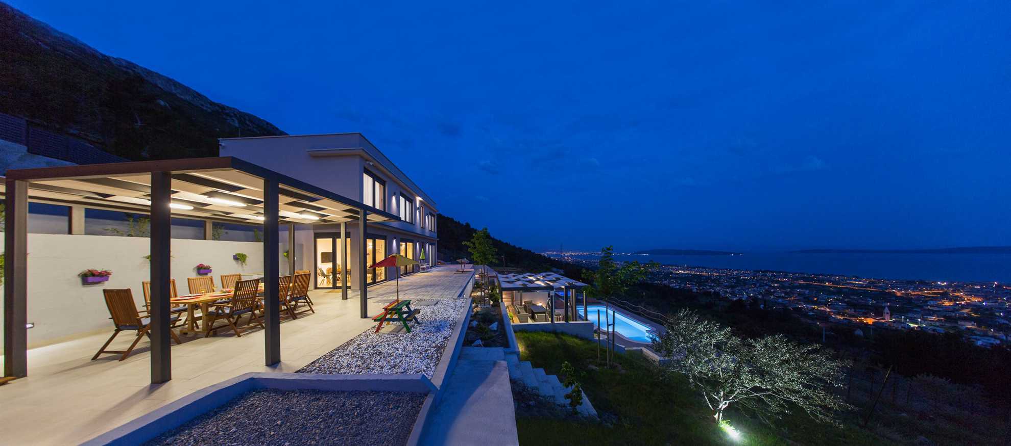 Image of Luxury Villa Grand View with Swimming Pool