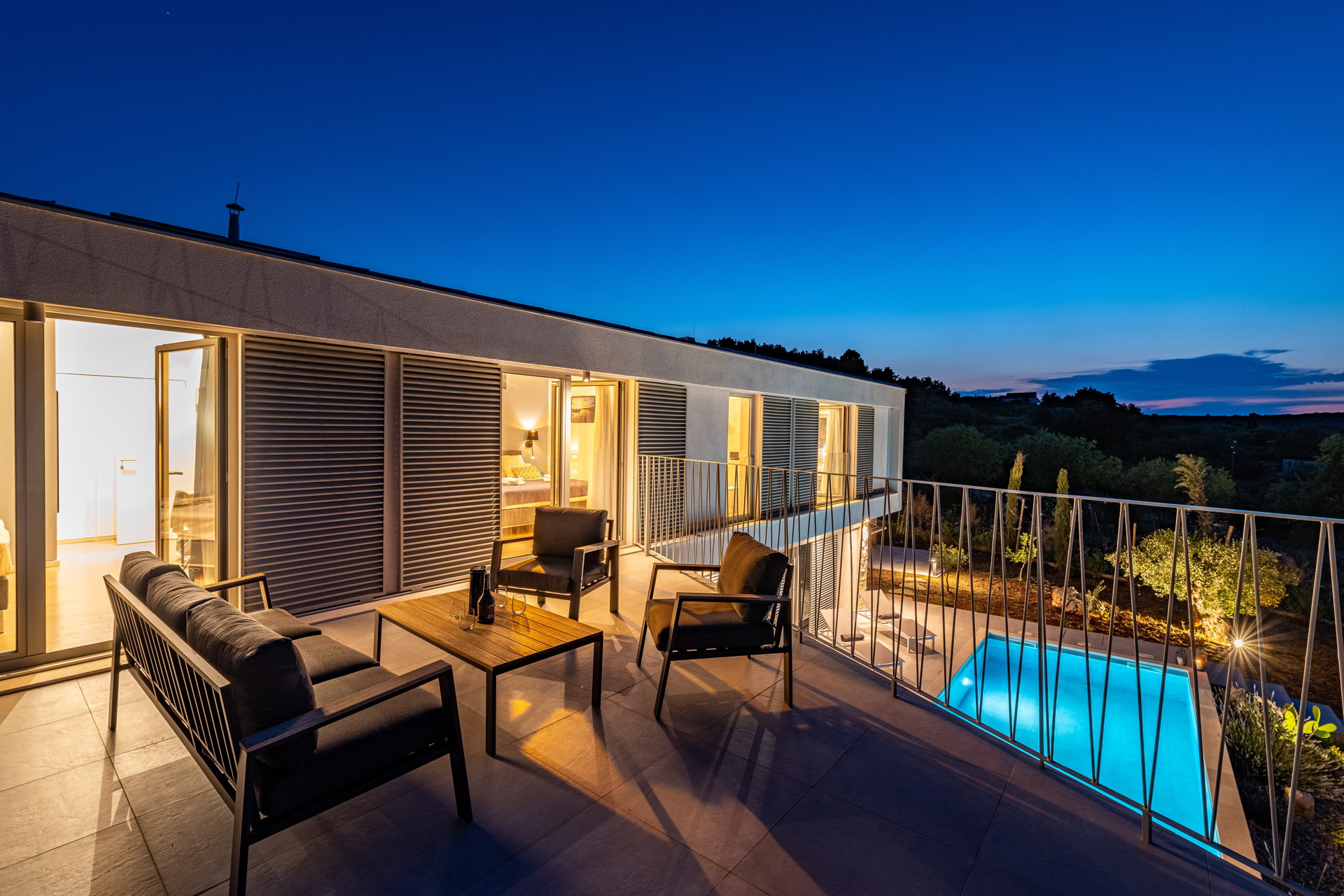 Villa Hypnotic with Pool