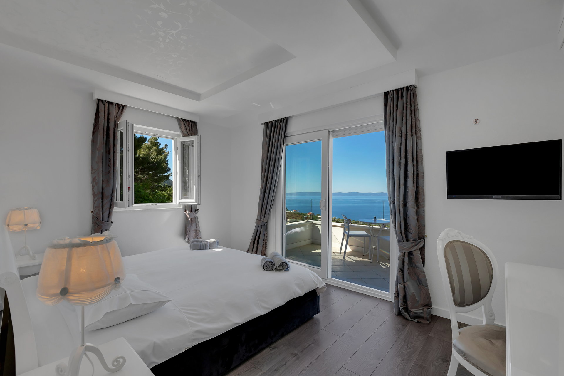 Villa Simply White with Pool