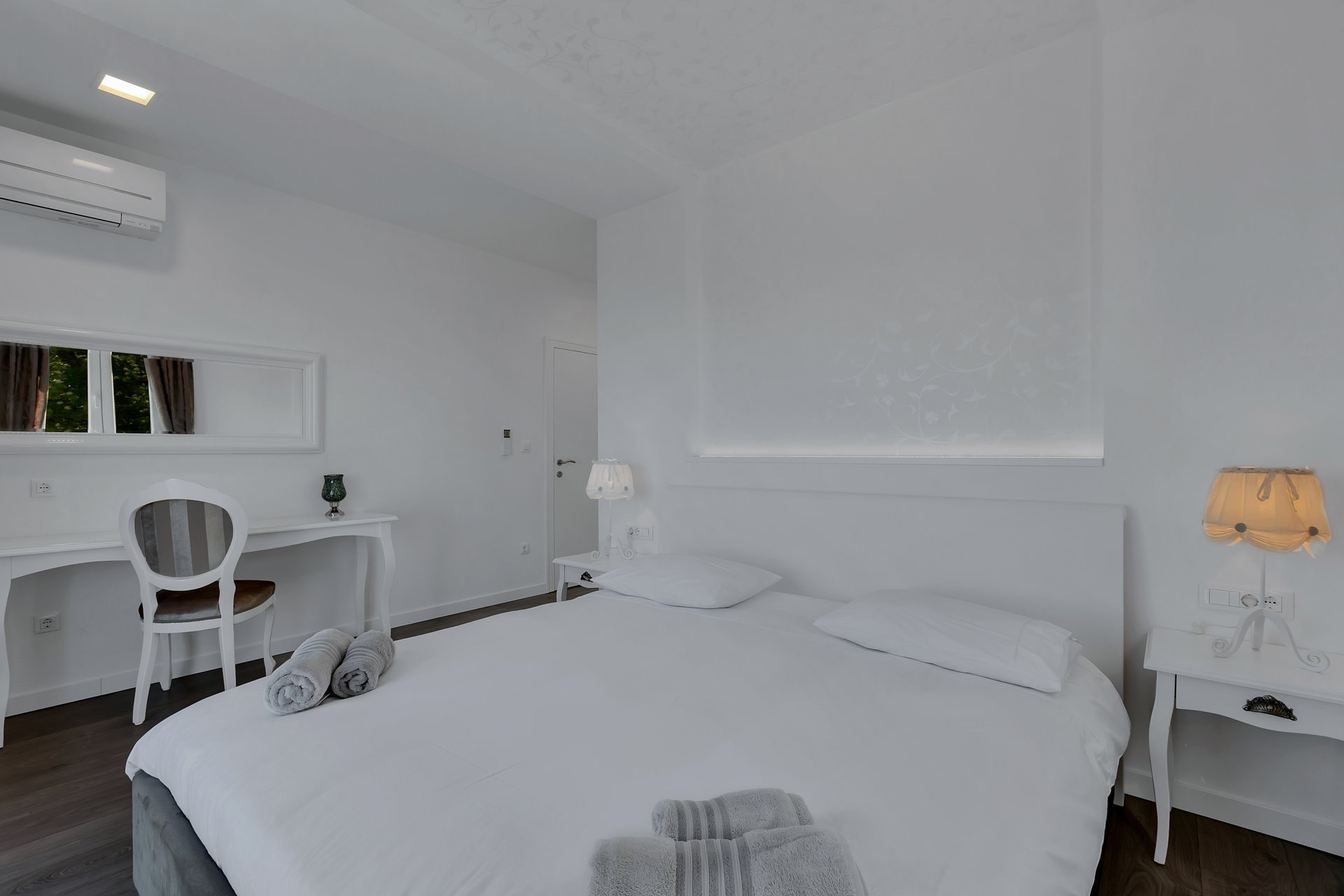 Villa Simply White with Pool