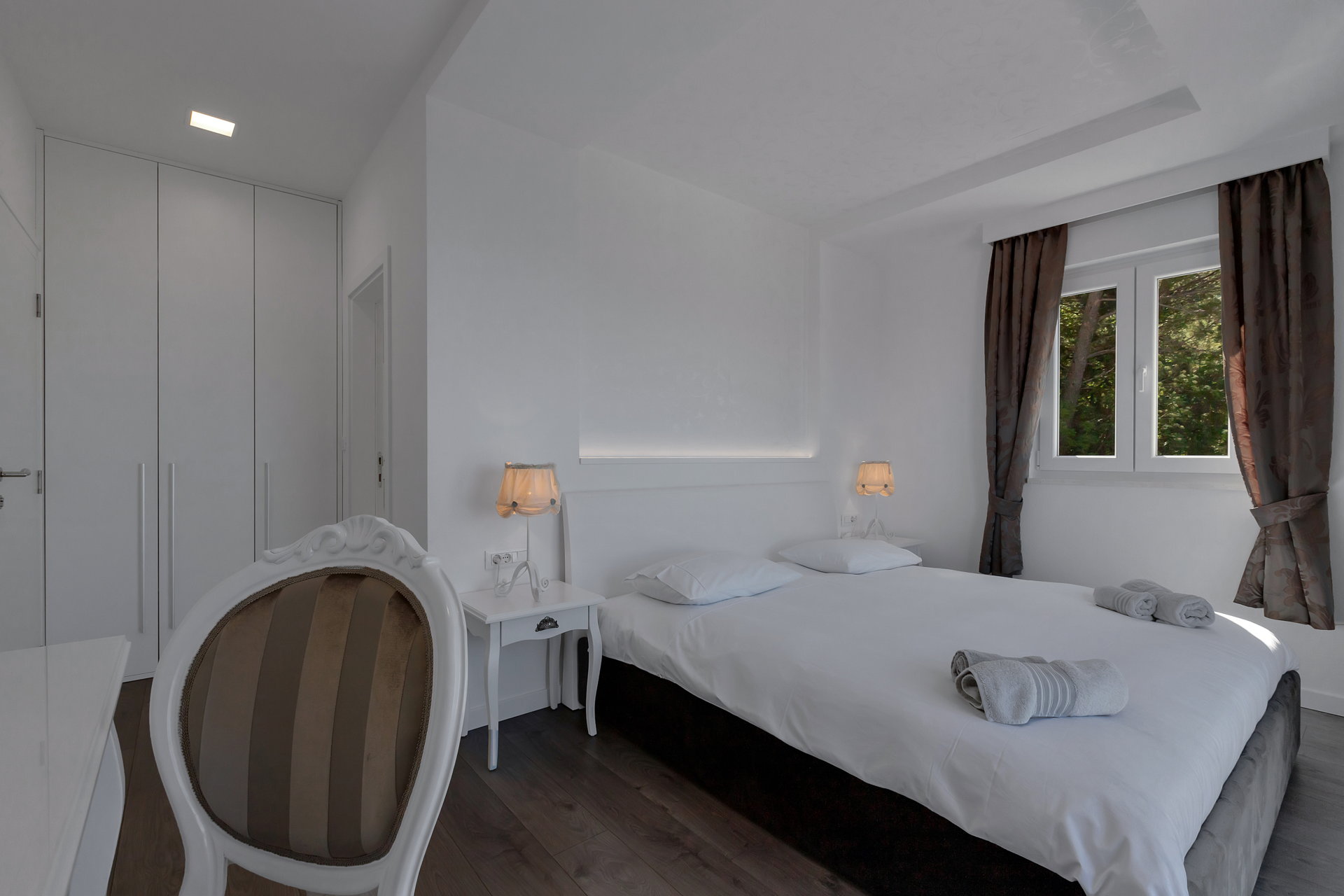 Villa Simply White with Pool