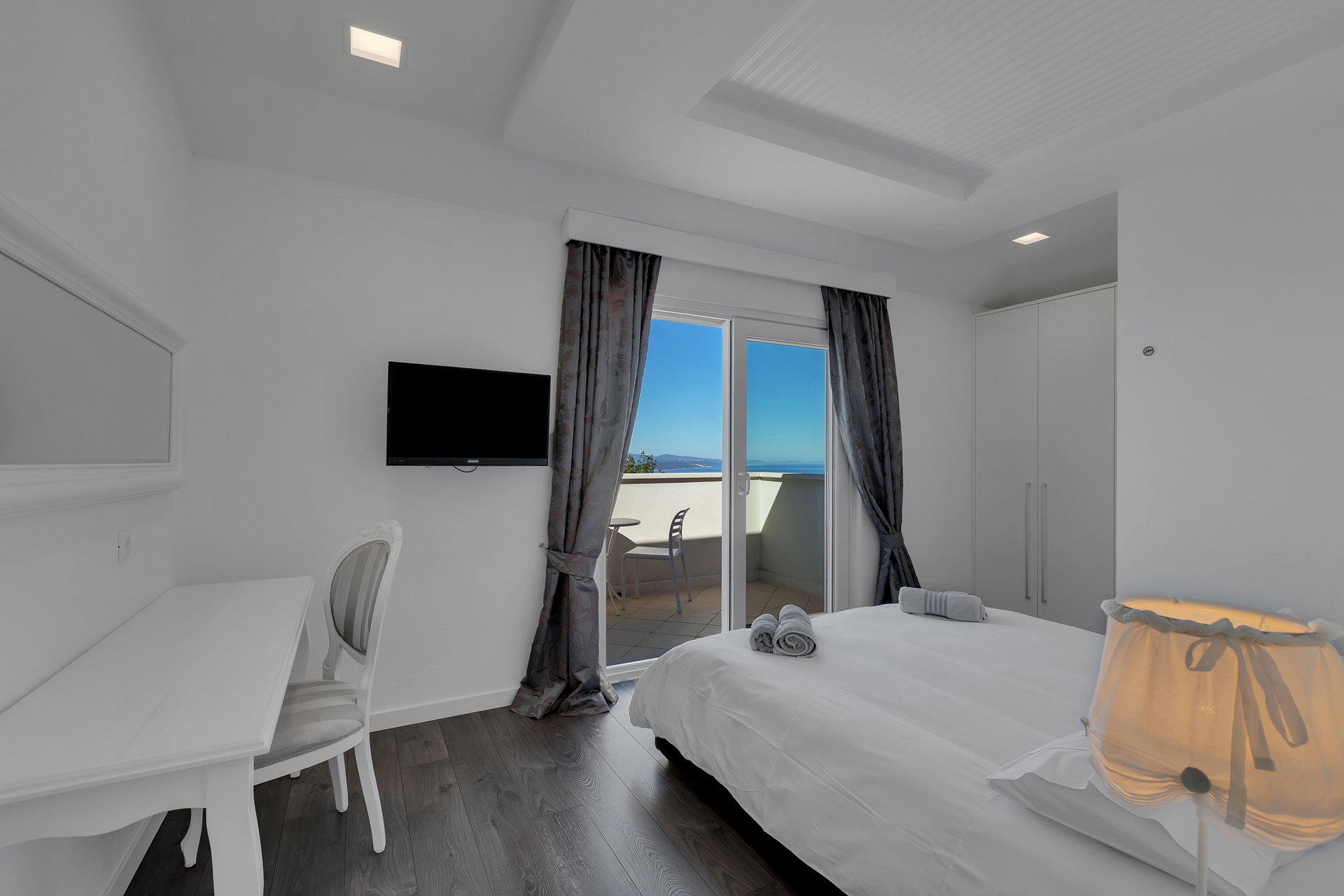 Villa Simply White with Pool