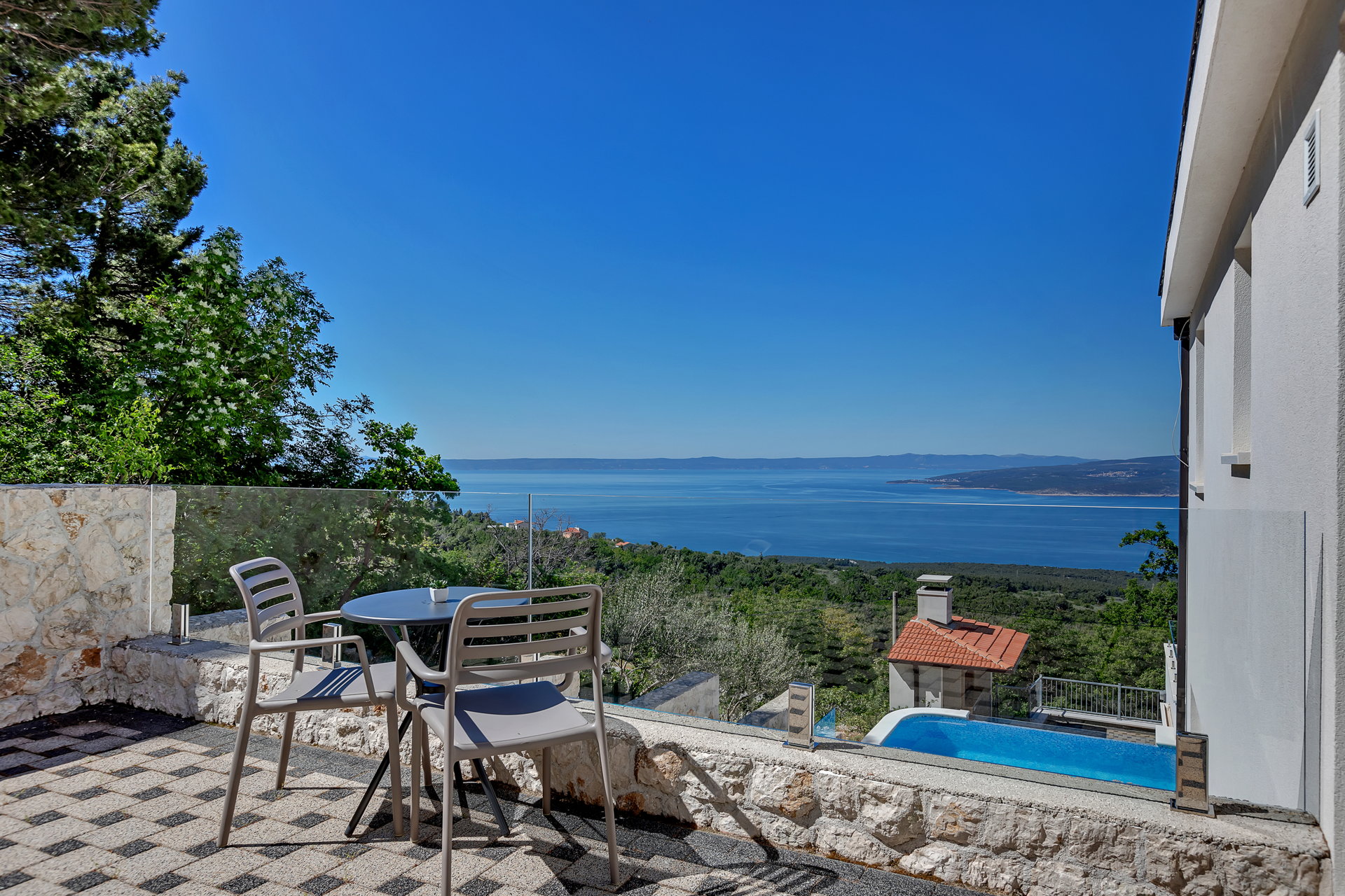 Villa Simply White with Pool