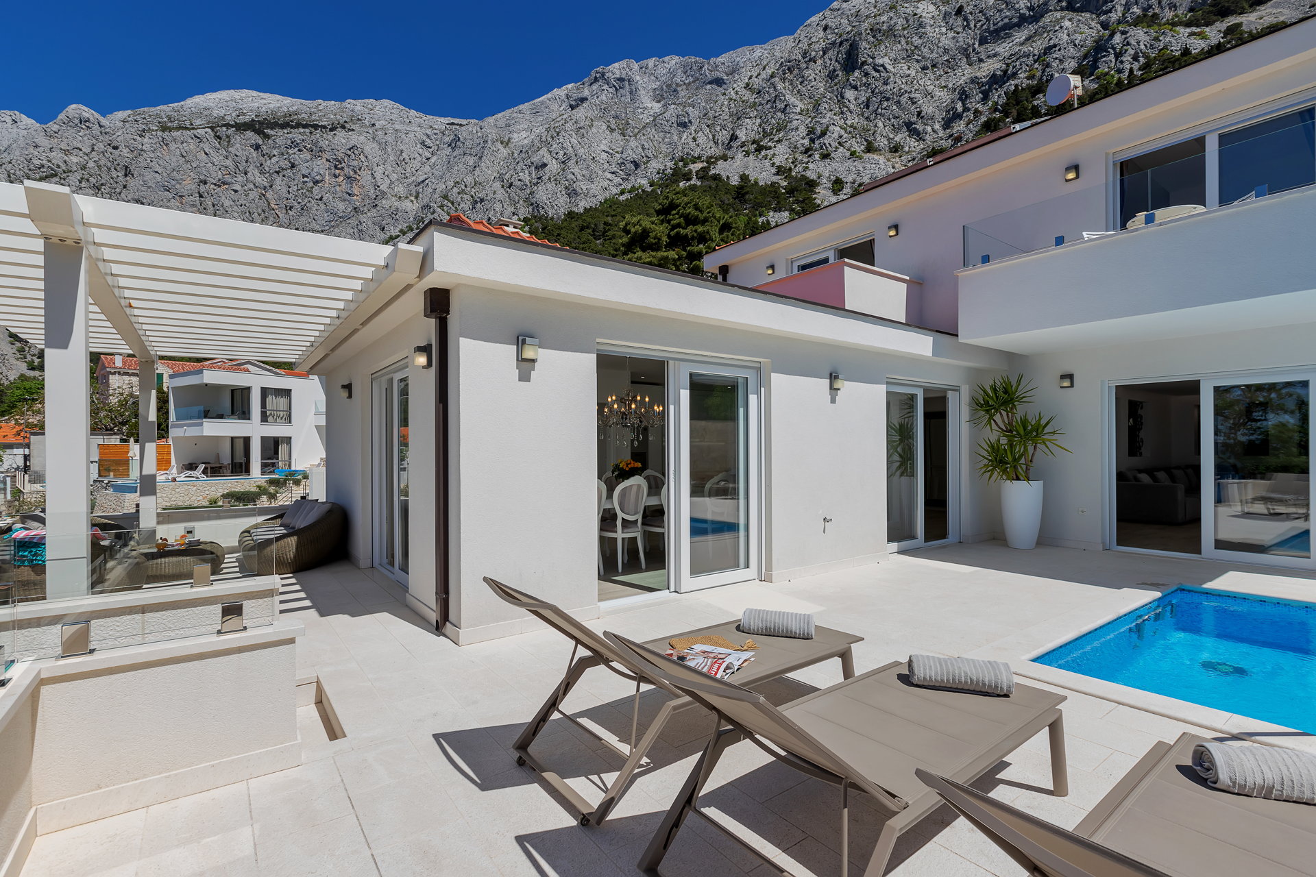 Villa Simply White with Pool
