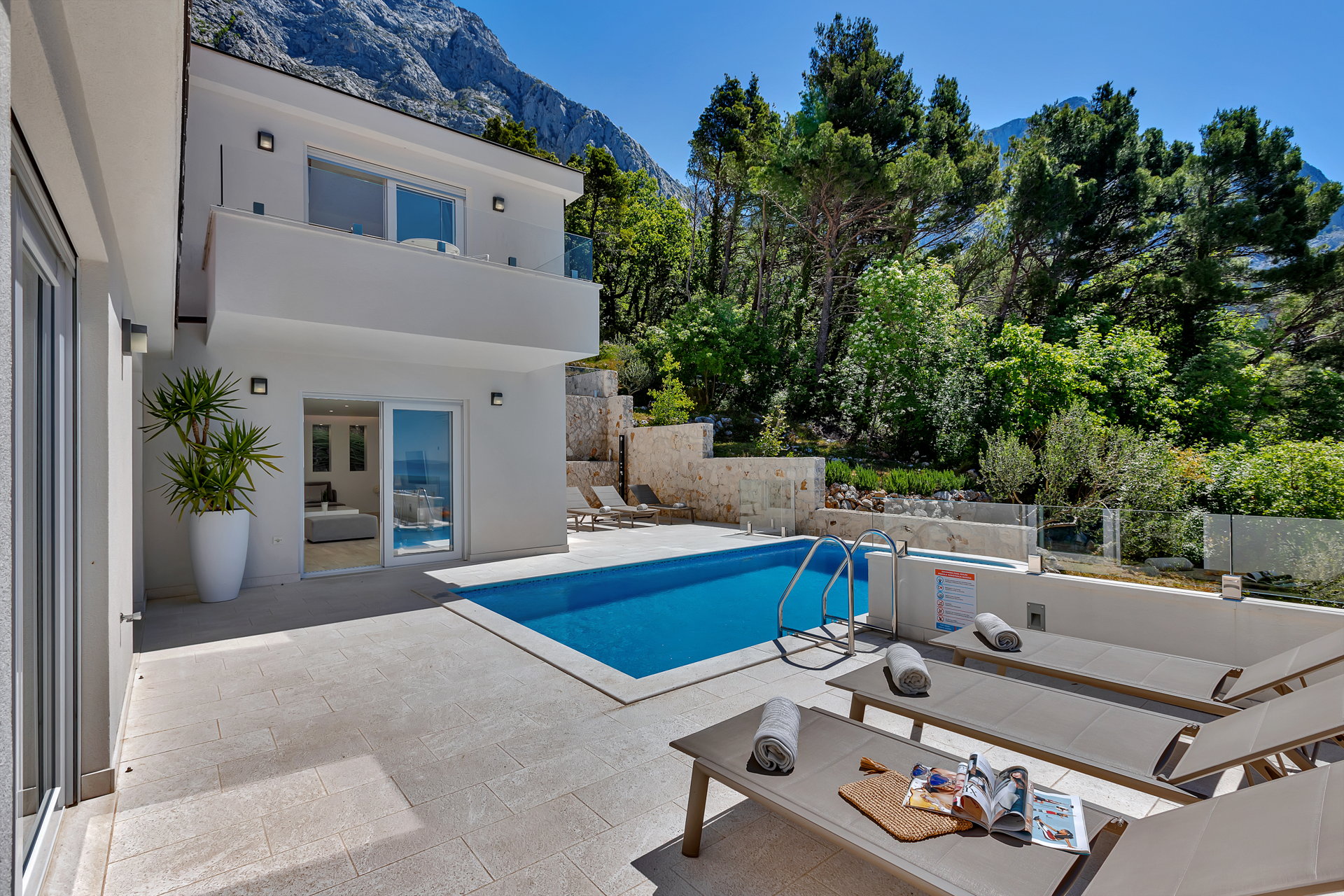 Villa Simply White with Pool