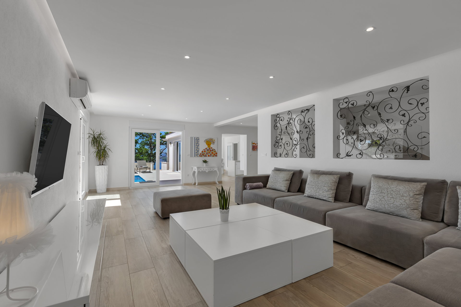Villa Simply White with Pool