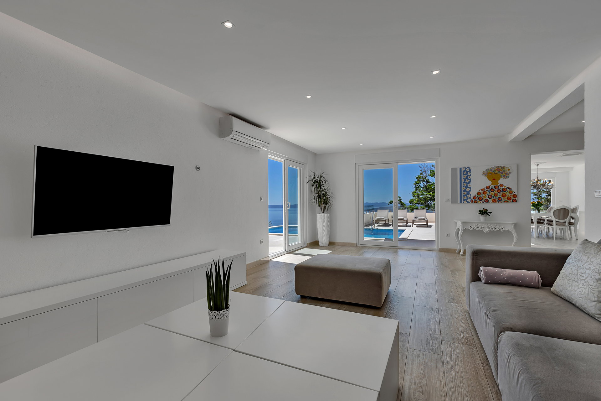 Villa Simply White with Pool