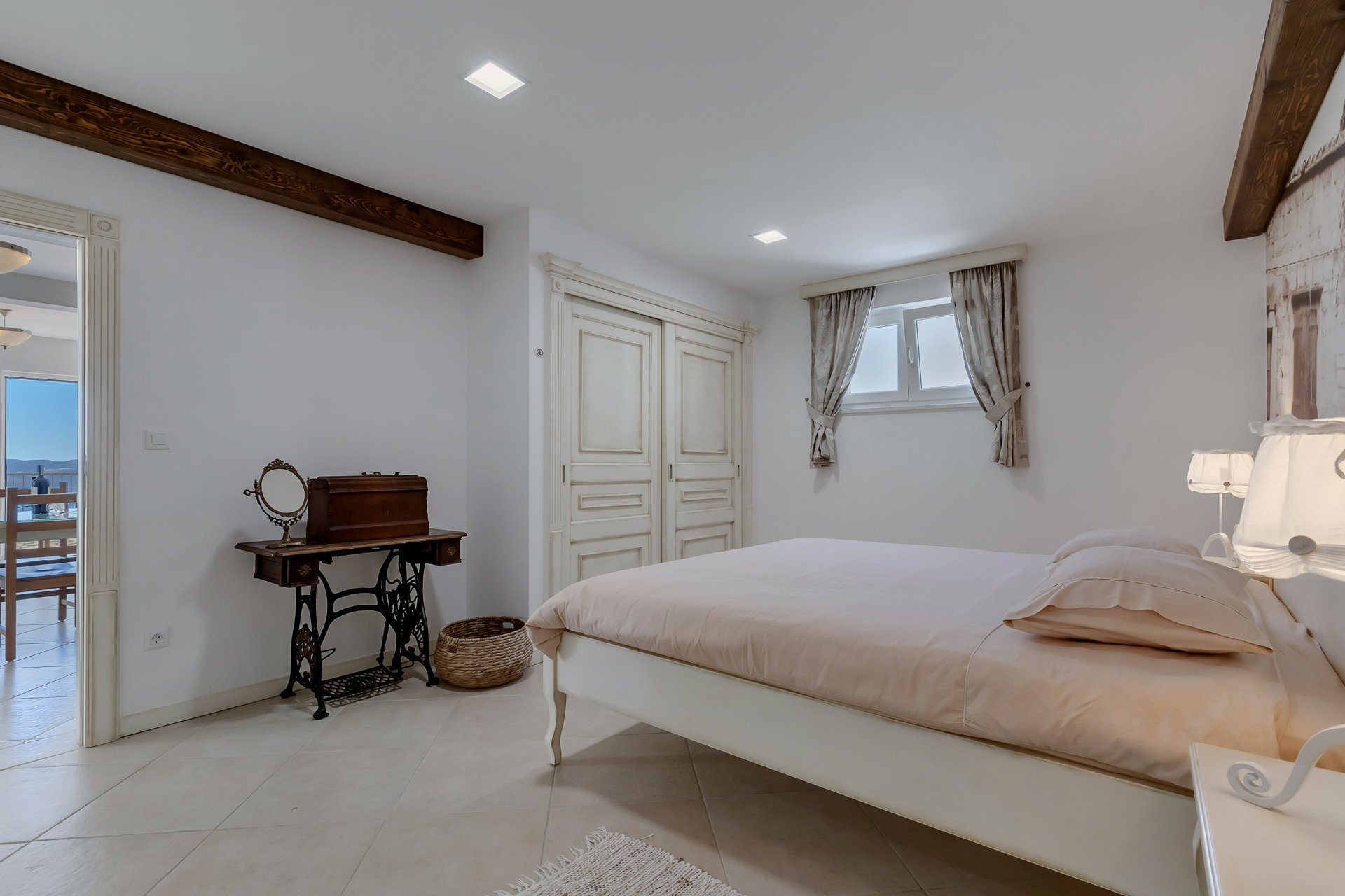 Villa Simply White with Pool