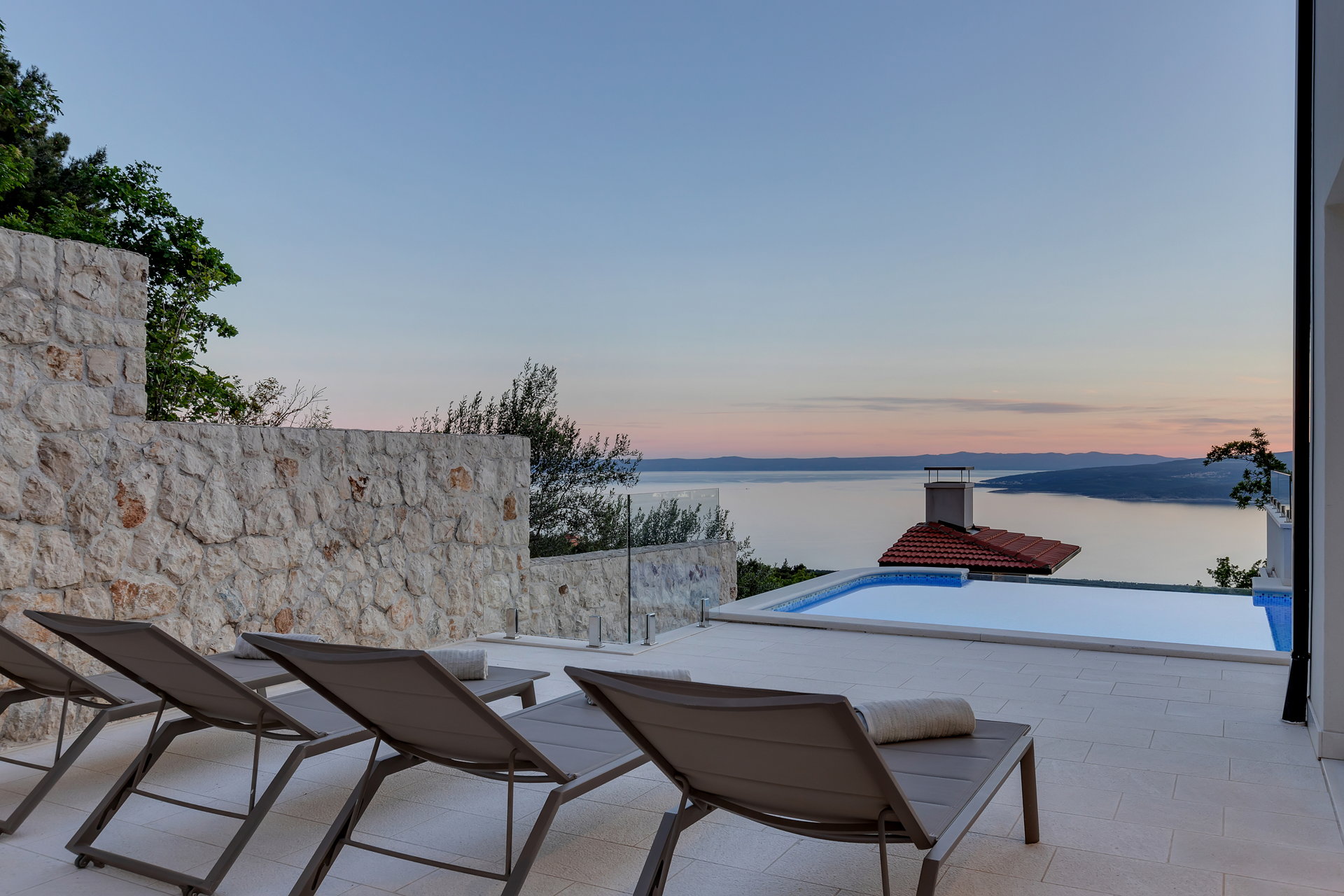 Villa Simply White with Pool