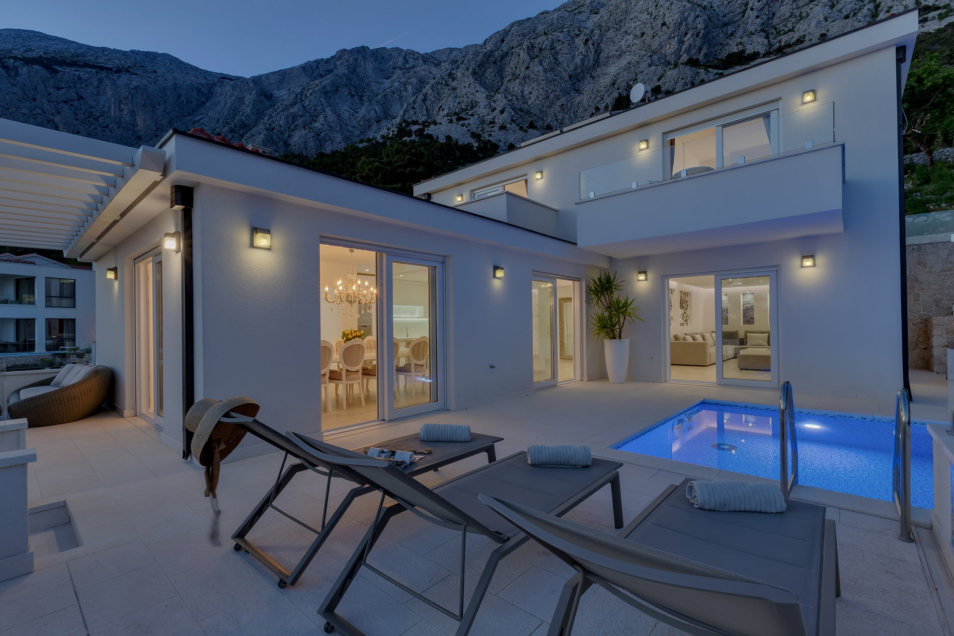 Villa Simply White with Pool