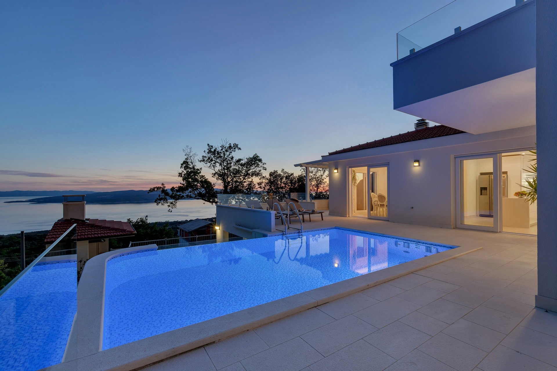 Villa Simply White with Pool