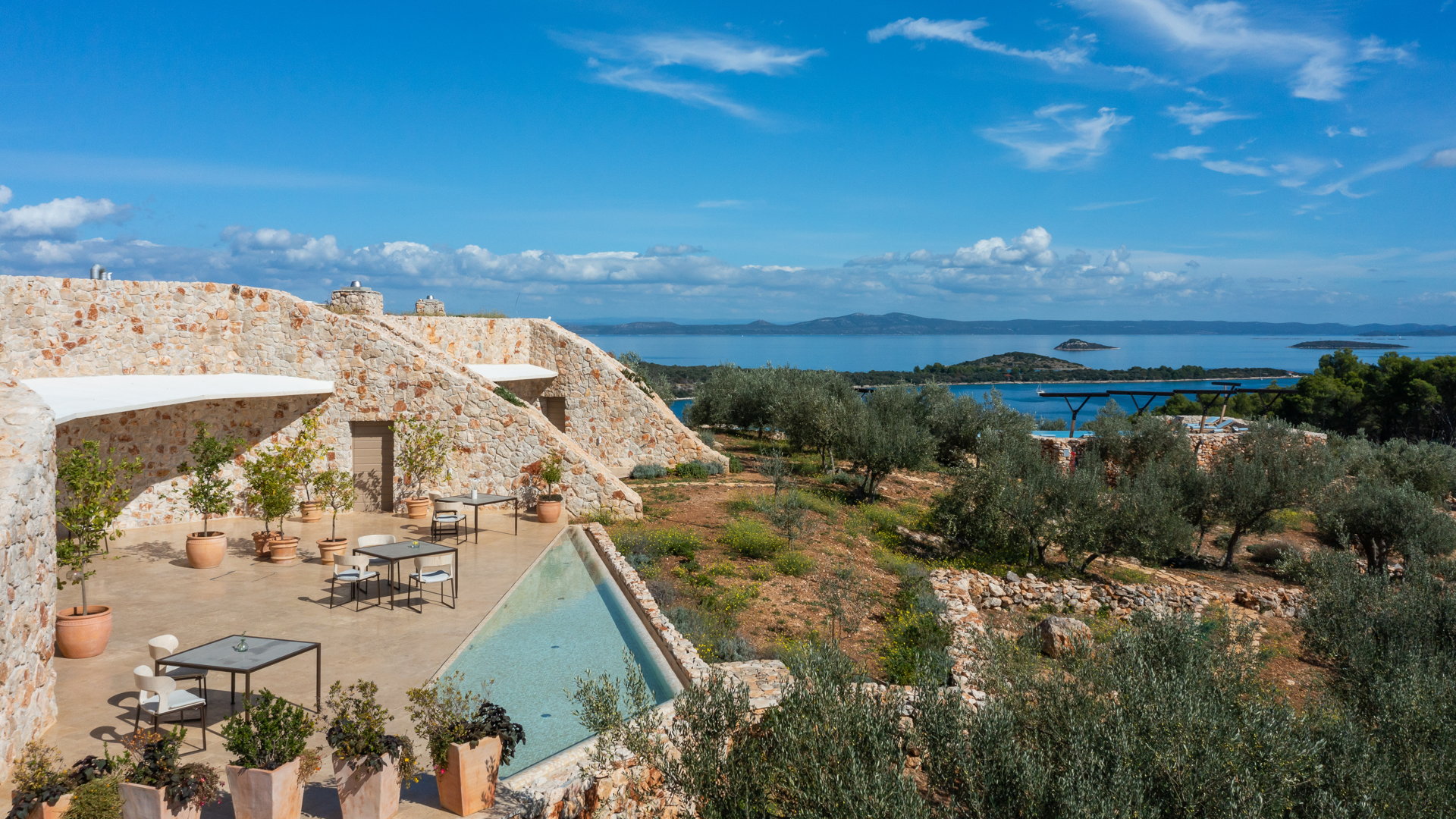 Luxury Villa Nai with Pool