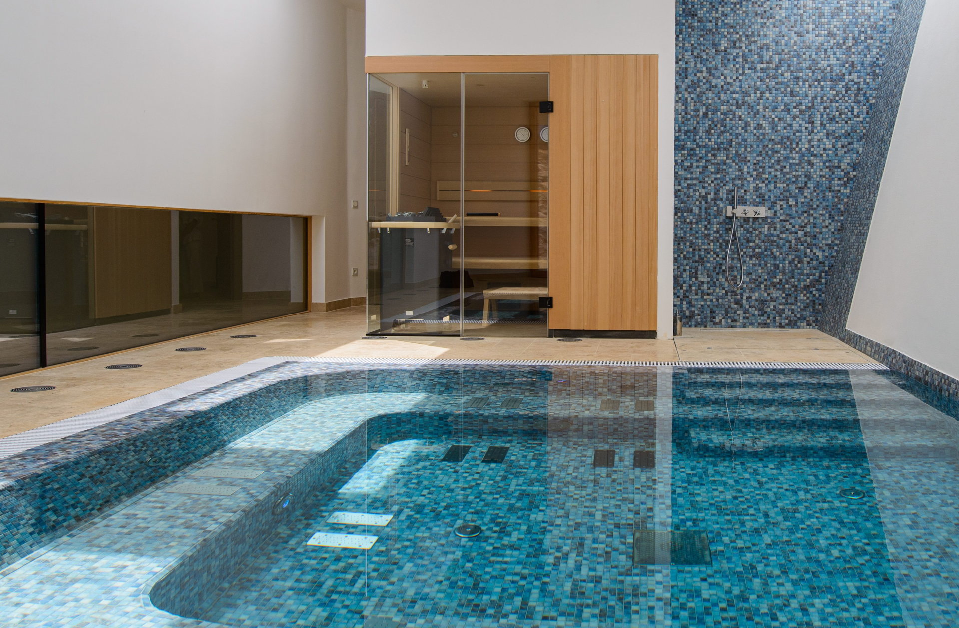 Luxury Villa Nai with Pool